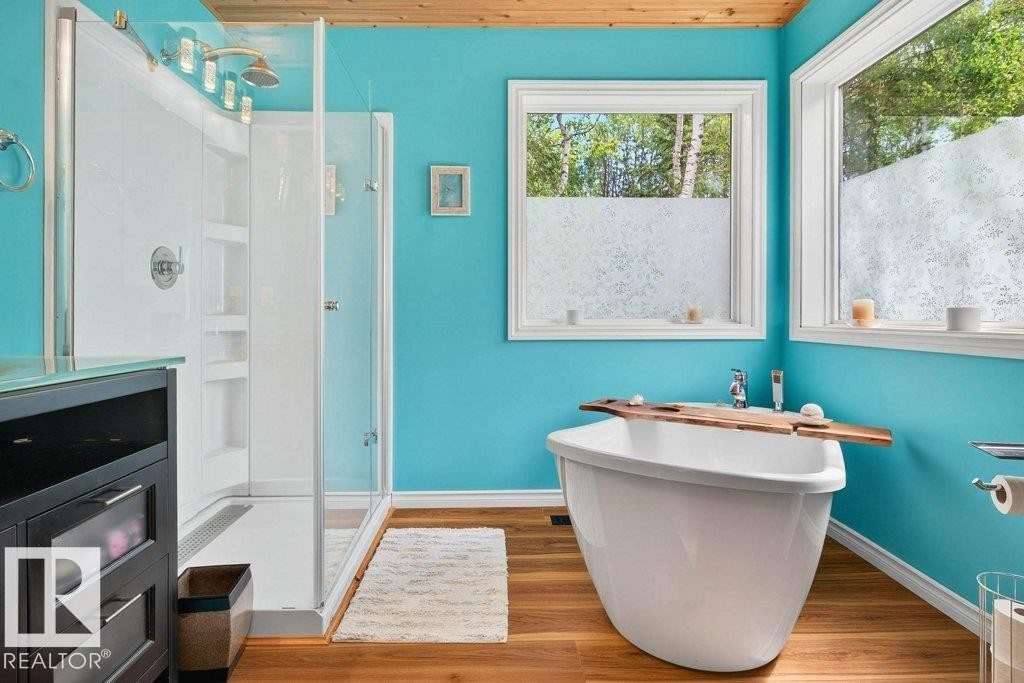 129 50529 Rge Road 21, Rural Parkland County, AB - Indoor Photo Showing Bathroom