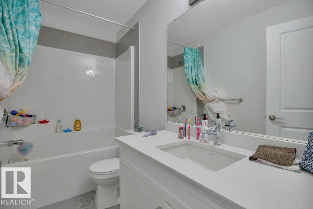 46 603 Orchards Boulevard, Edmonton, AB - Indoor Photo Showing Bathroom