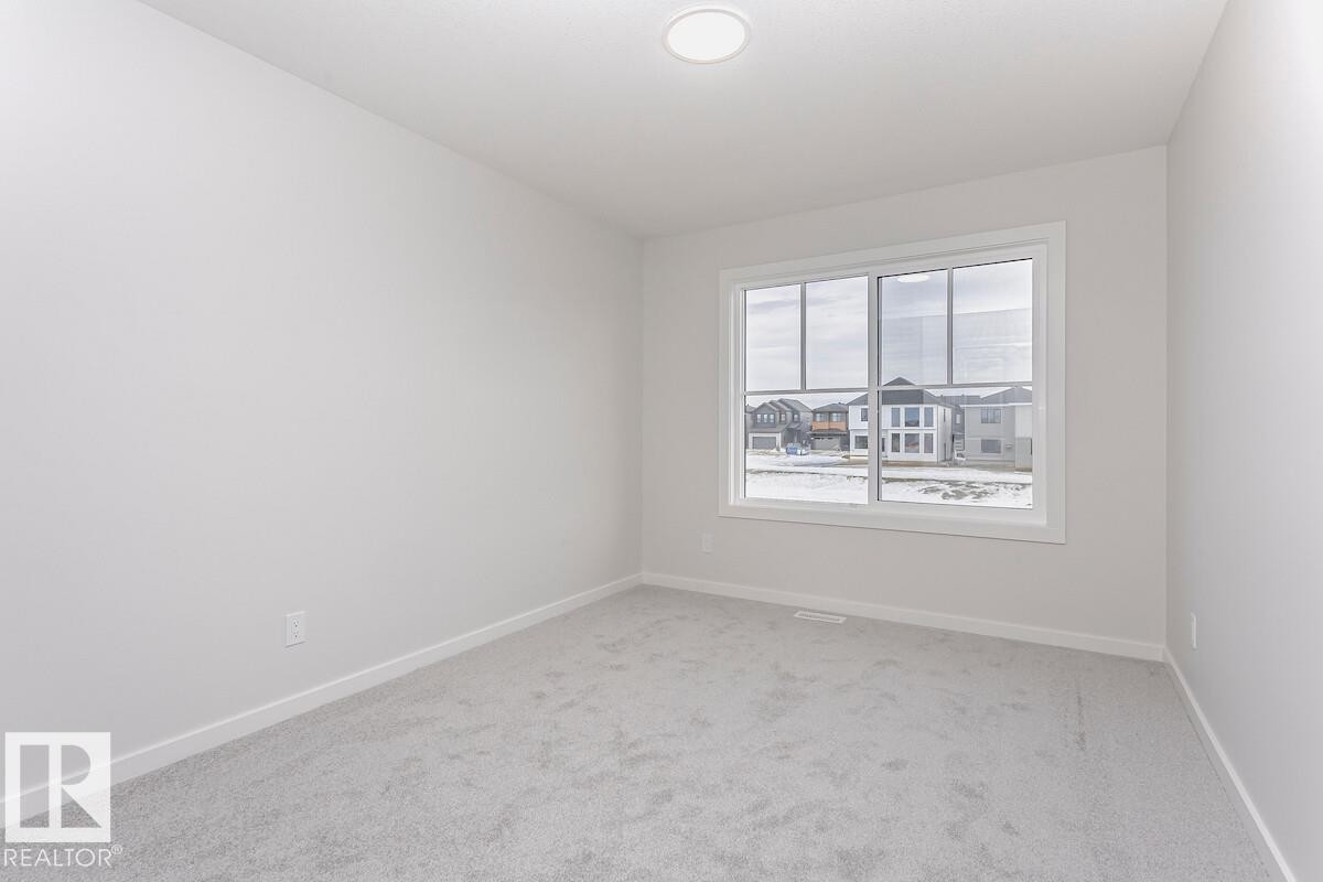 7622 Kimiwan Crescent, Edmonton, AB - Indoor Photo Showing Other Room