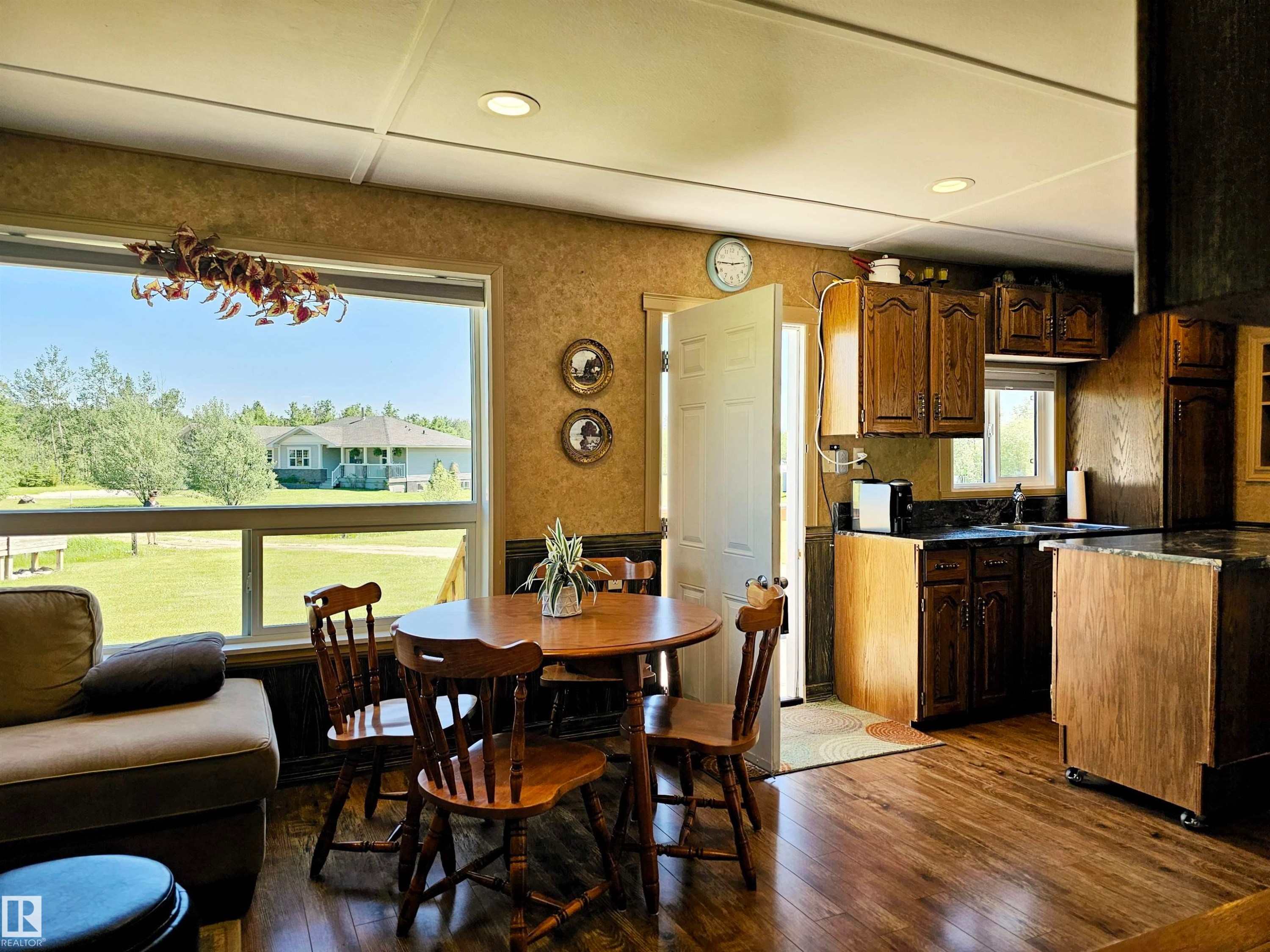 106 57730 Range Road 30, Rural Barrhead County, AB - Indoor