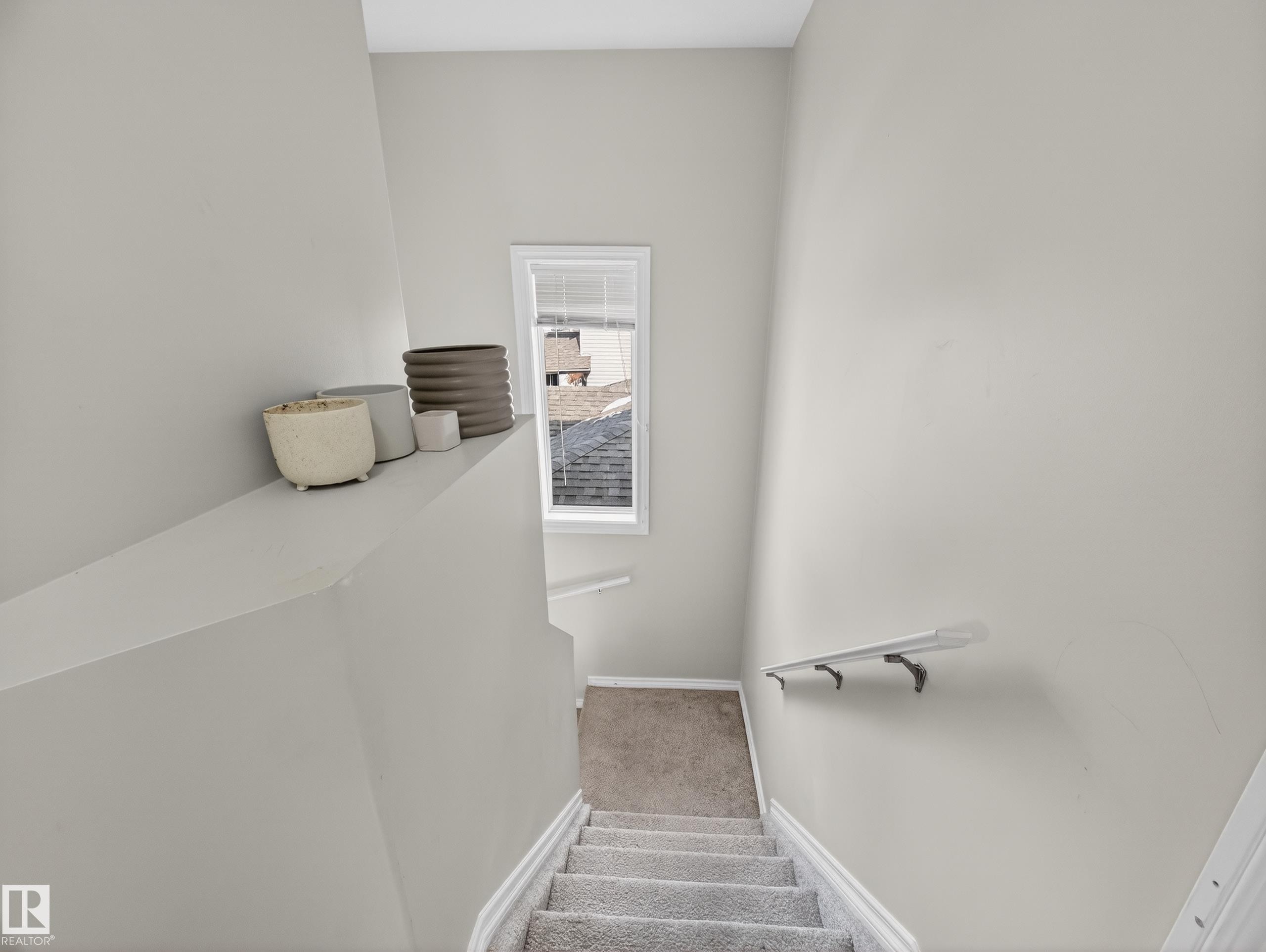 11933 77 Street, Edmonton, AB - Indoor