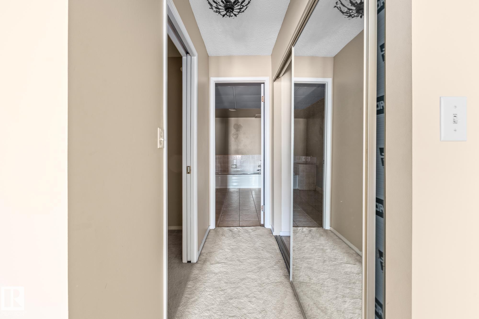 602 11503 100 Avenue, Edmonton, AB - Photo Showing Other Room