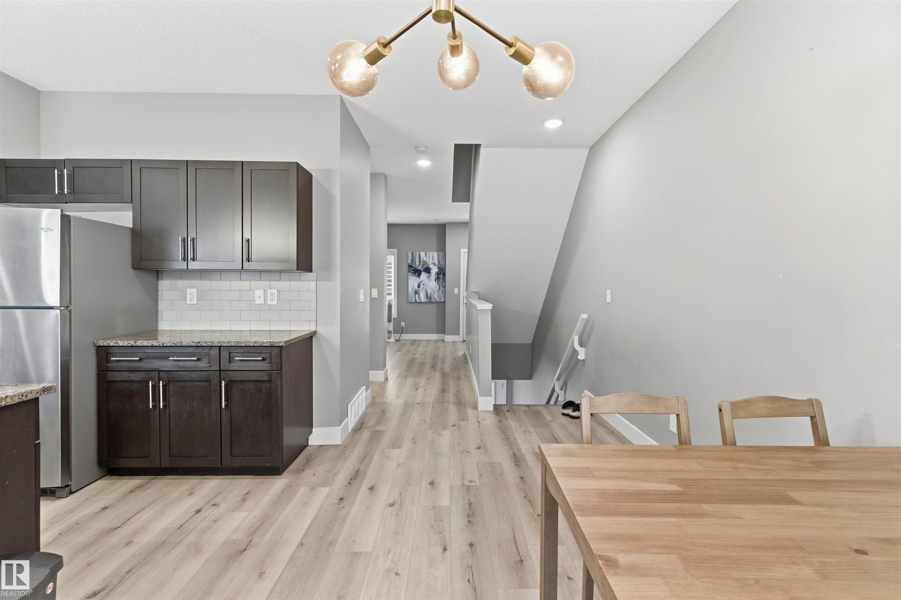 99 804 Welsh Drive, Edmonton, AB - Indoor