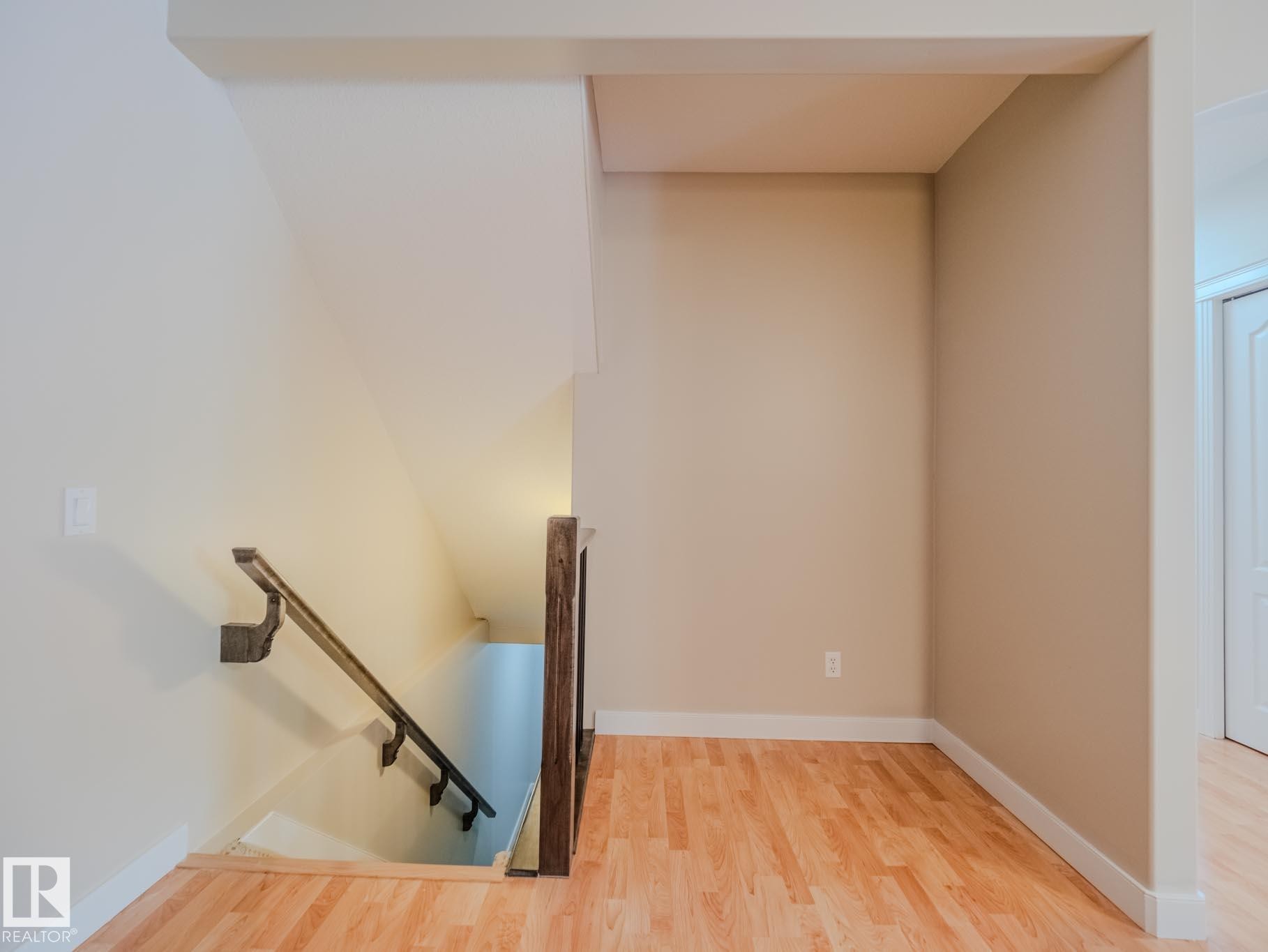 12 671 Silver Berry Road, Edmonton, AB - Indoor Photo Showing Other Room