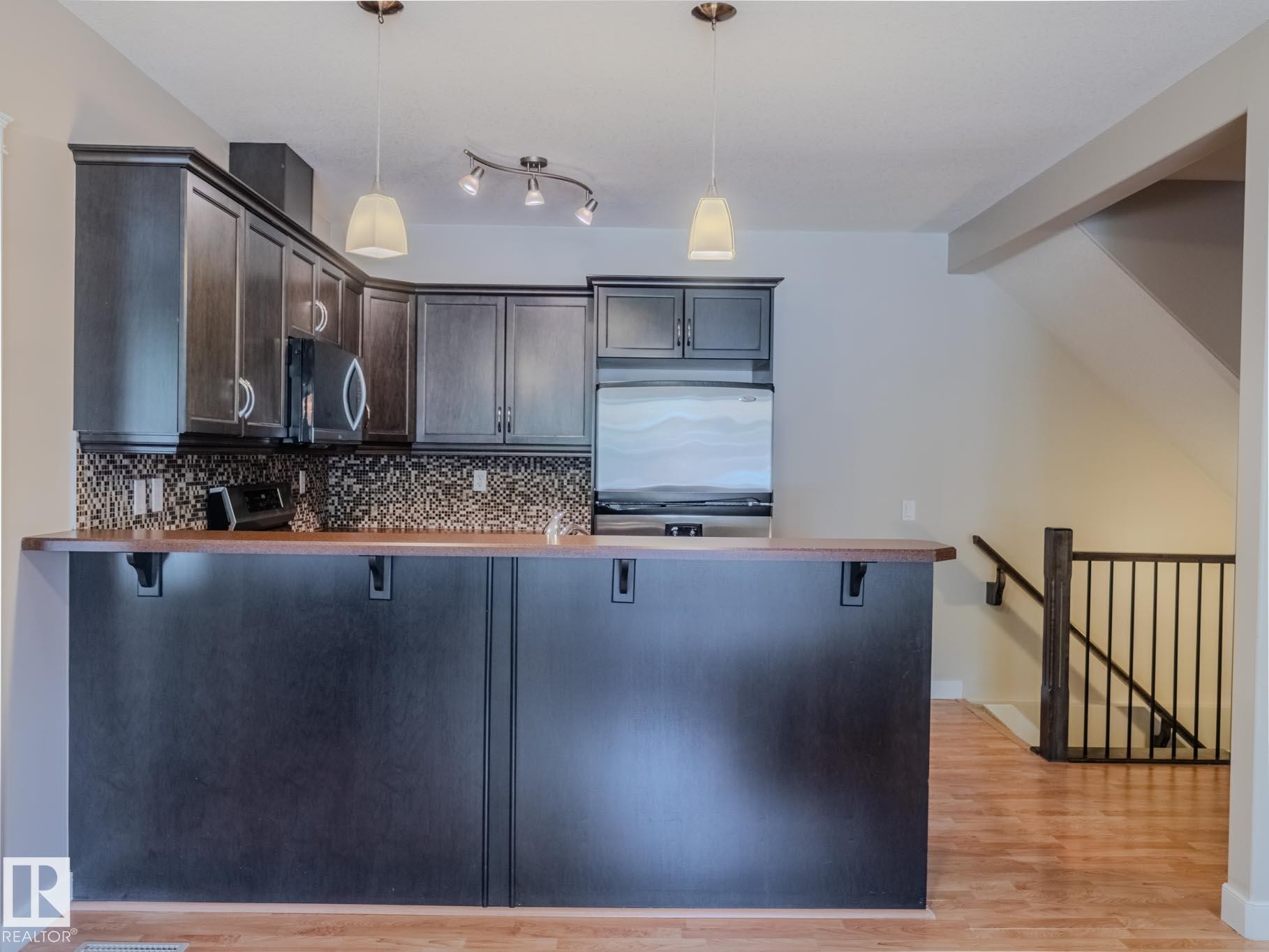 12 671 Silver Berry Road, Edmonton, AB - Indoor Photo Showing Kitchen