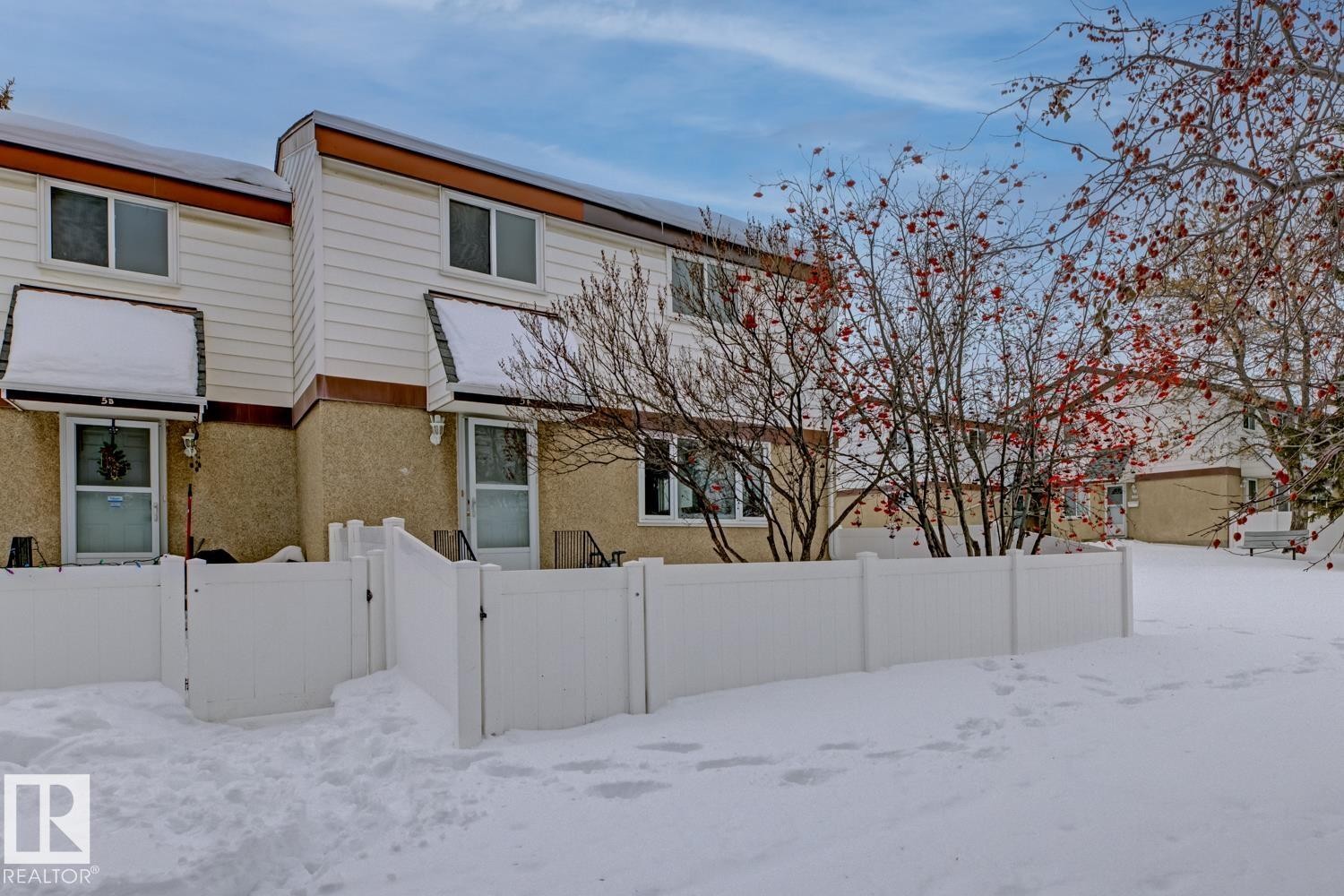 5A Twin Terrace, Edmonton, AB - Outdoor