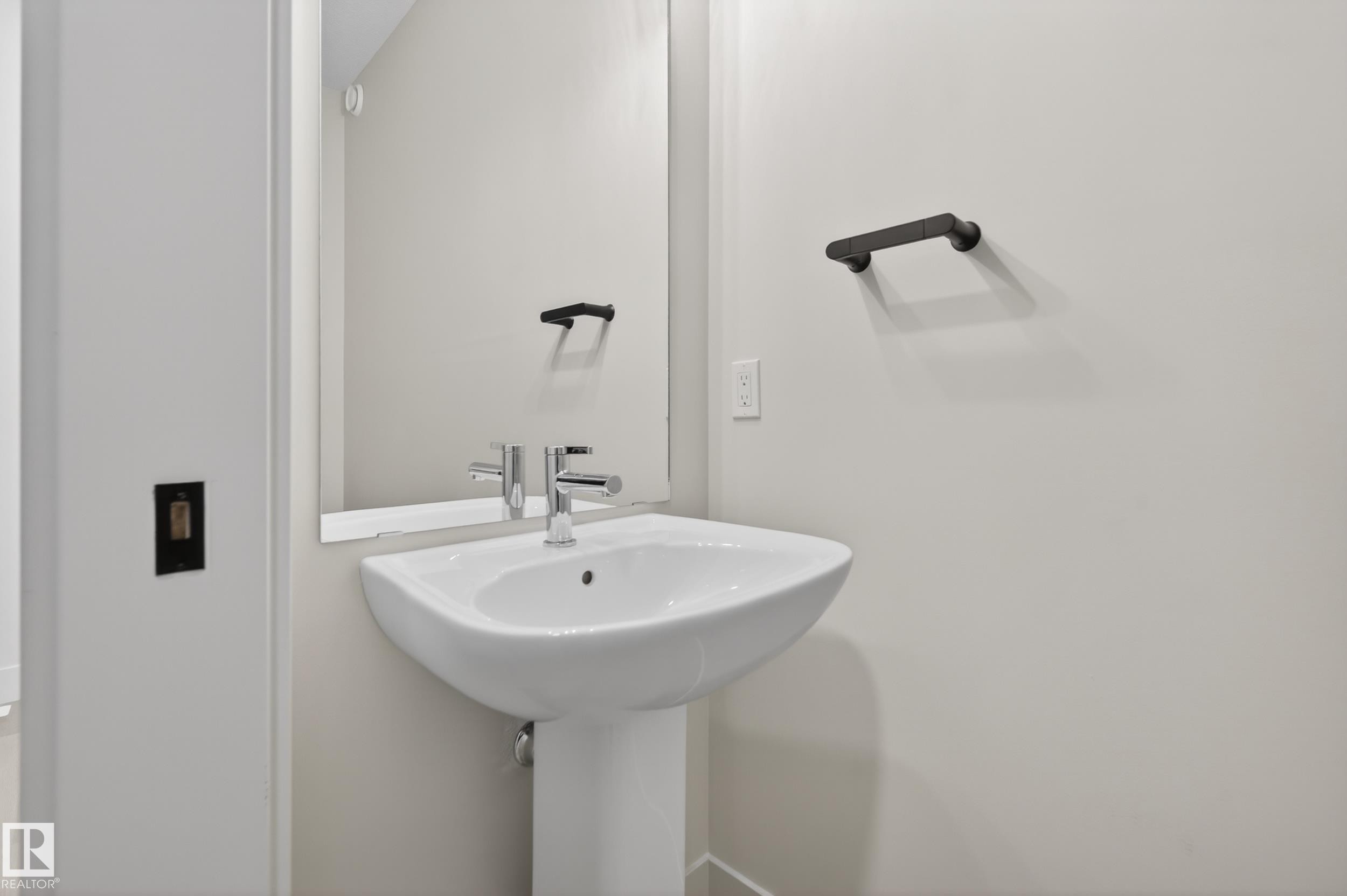Bathroom featuring a sink - 22 Grayson Green, Stony Plain, AB - Indoor Photo Showing Bathroom