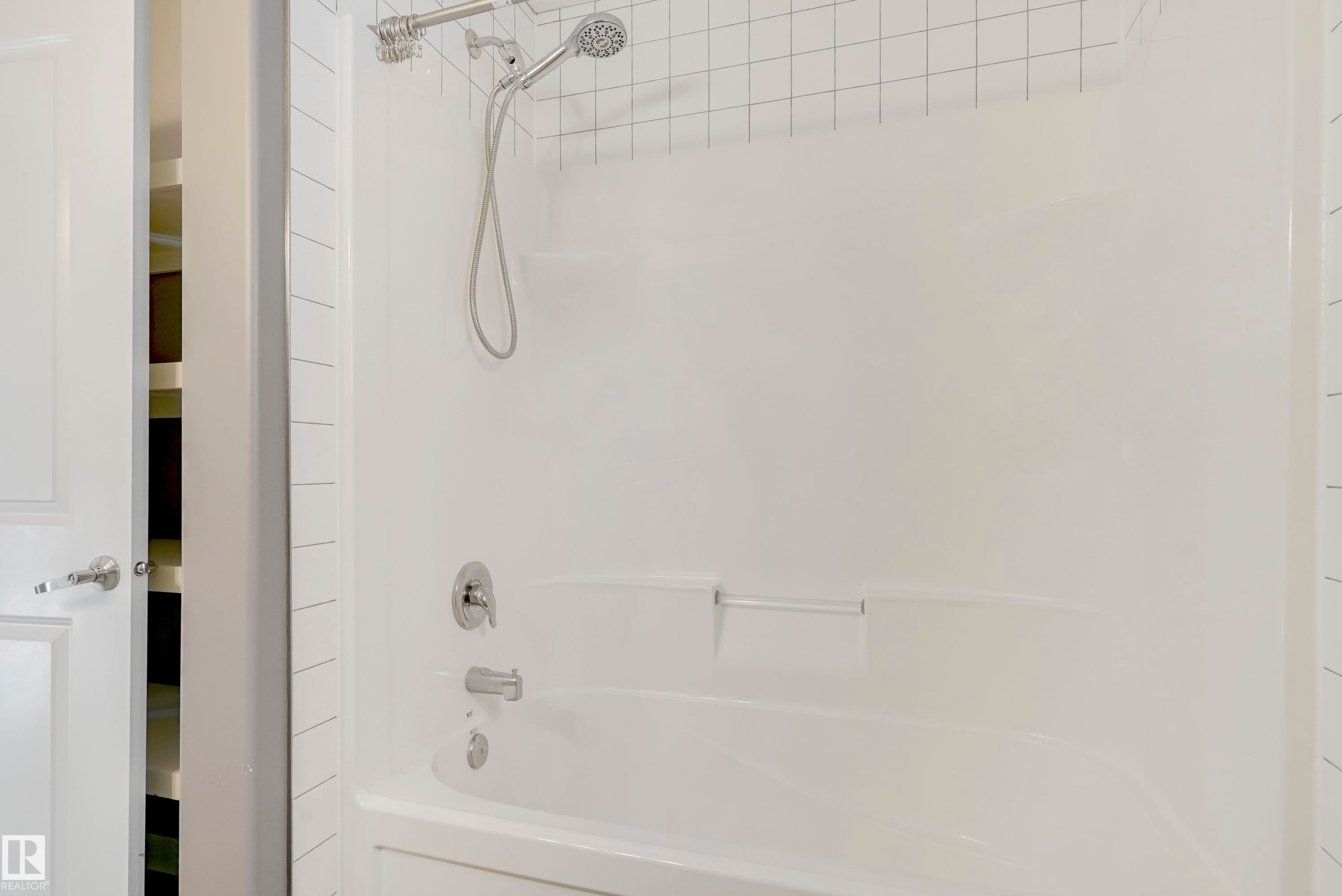 8540 89 Street, Edmonton, AB - Indoor Photo Showing Bathroom