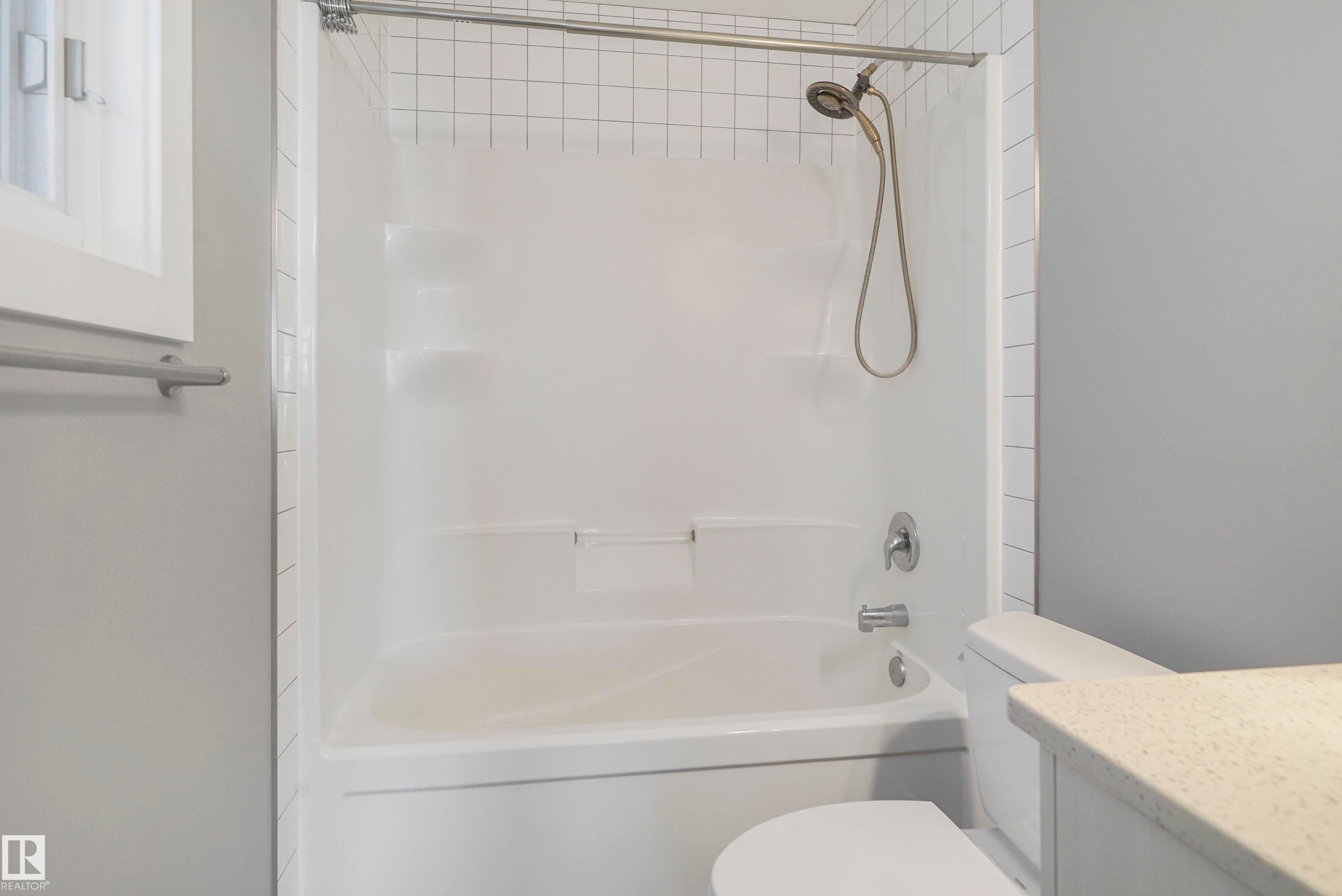8540 89 Street, Edmonton, AB - Indoor Photo Showing Bathroom