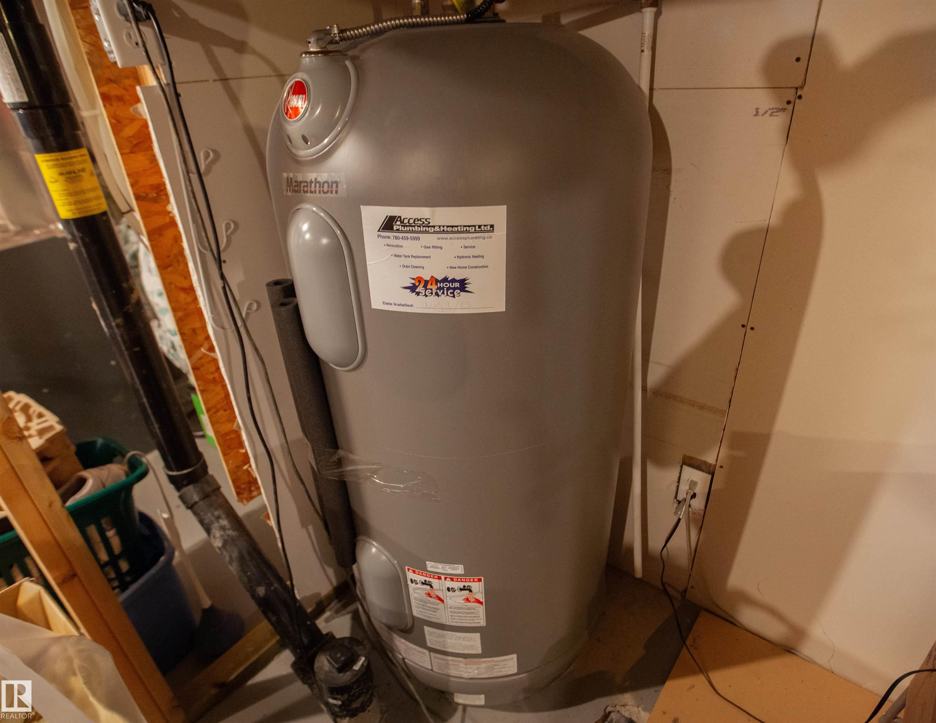 2902 Maple Way, Edmonton, AB - Indoor Photo Showing Basement