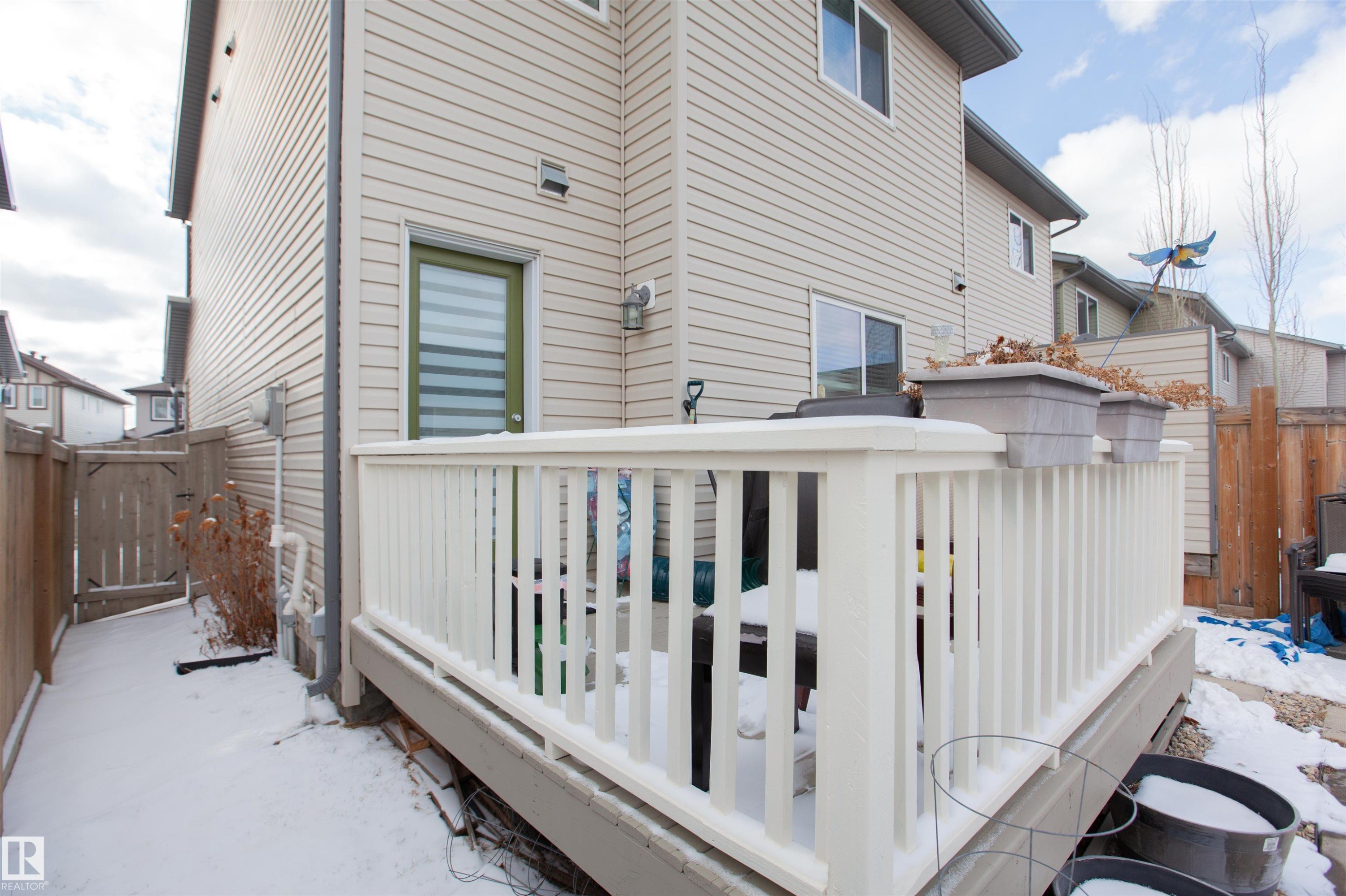 2902 Maple Way, Edmonton, AB - Outdoor With Exterior