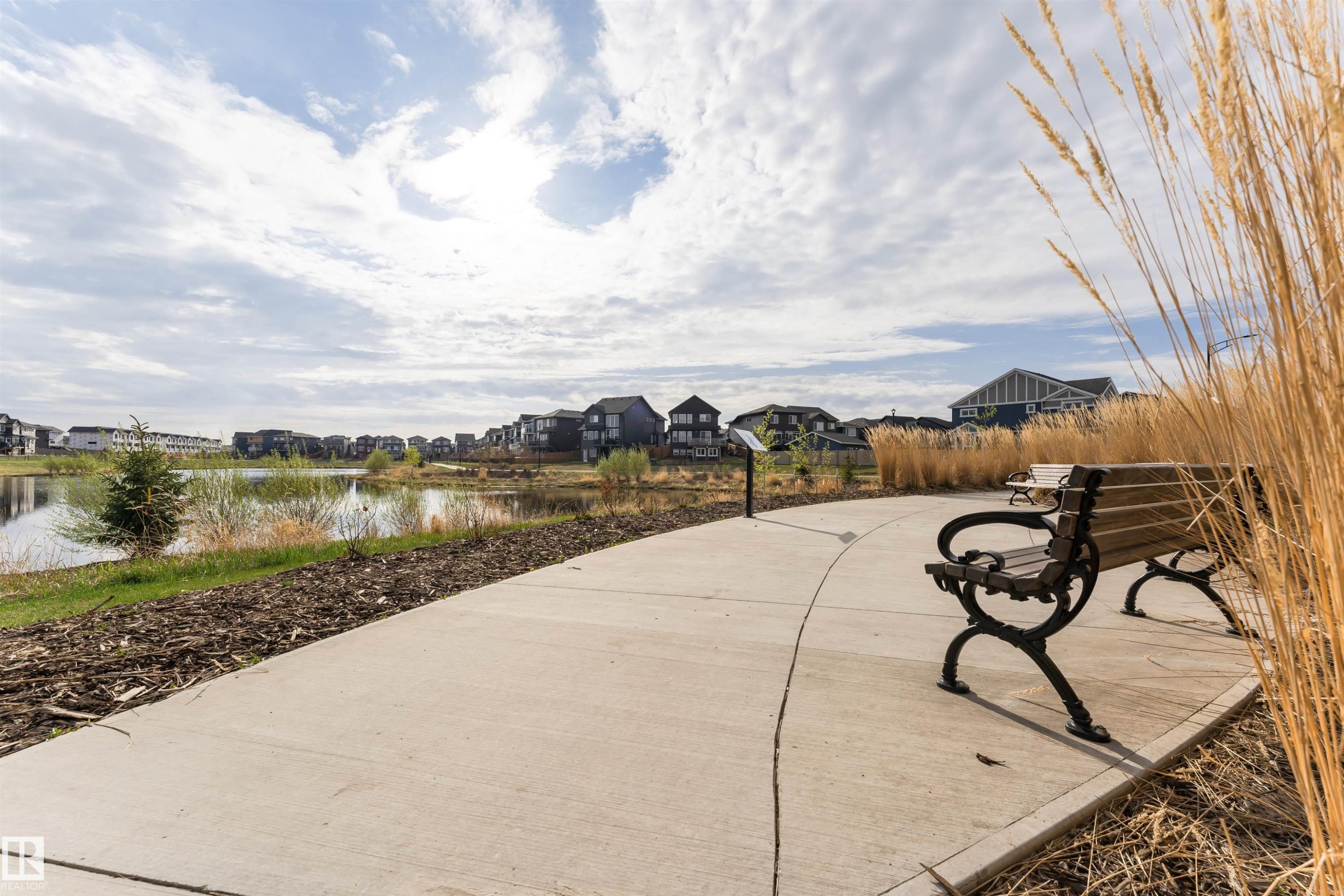 View of patio / terrace with a residential view and a water view - 9421 Pear Crescent, Edmonton, AB - Outdoor With View