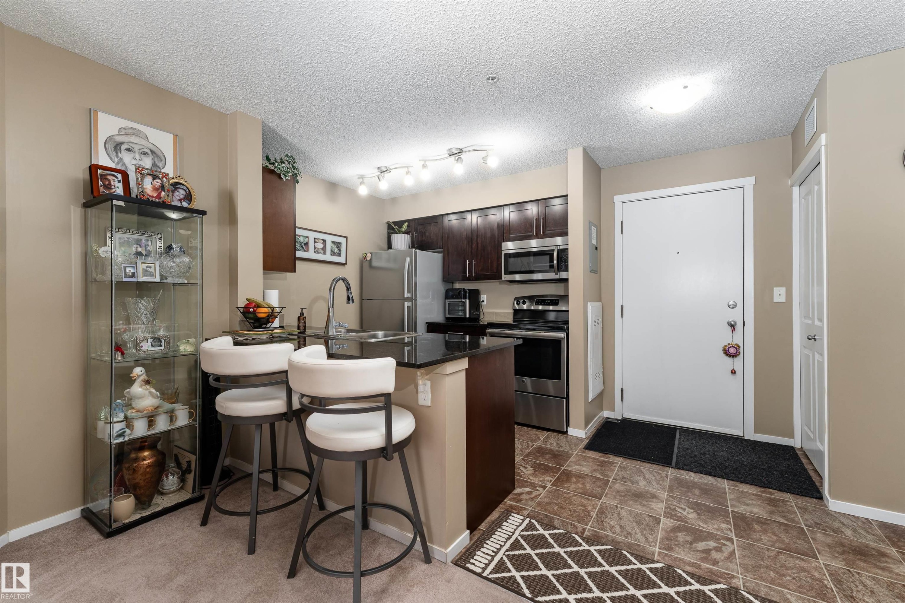 111 5370 Chappelle Road, Edmonton, AB - Indoor