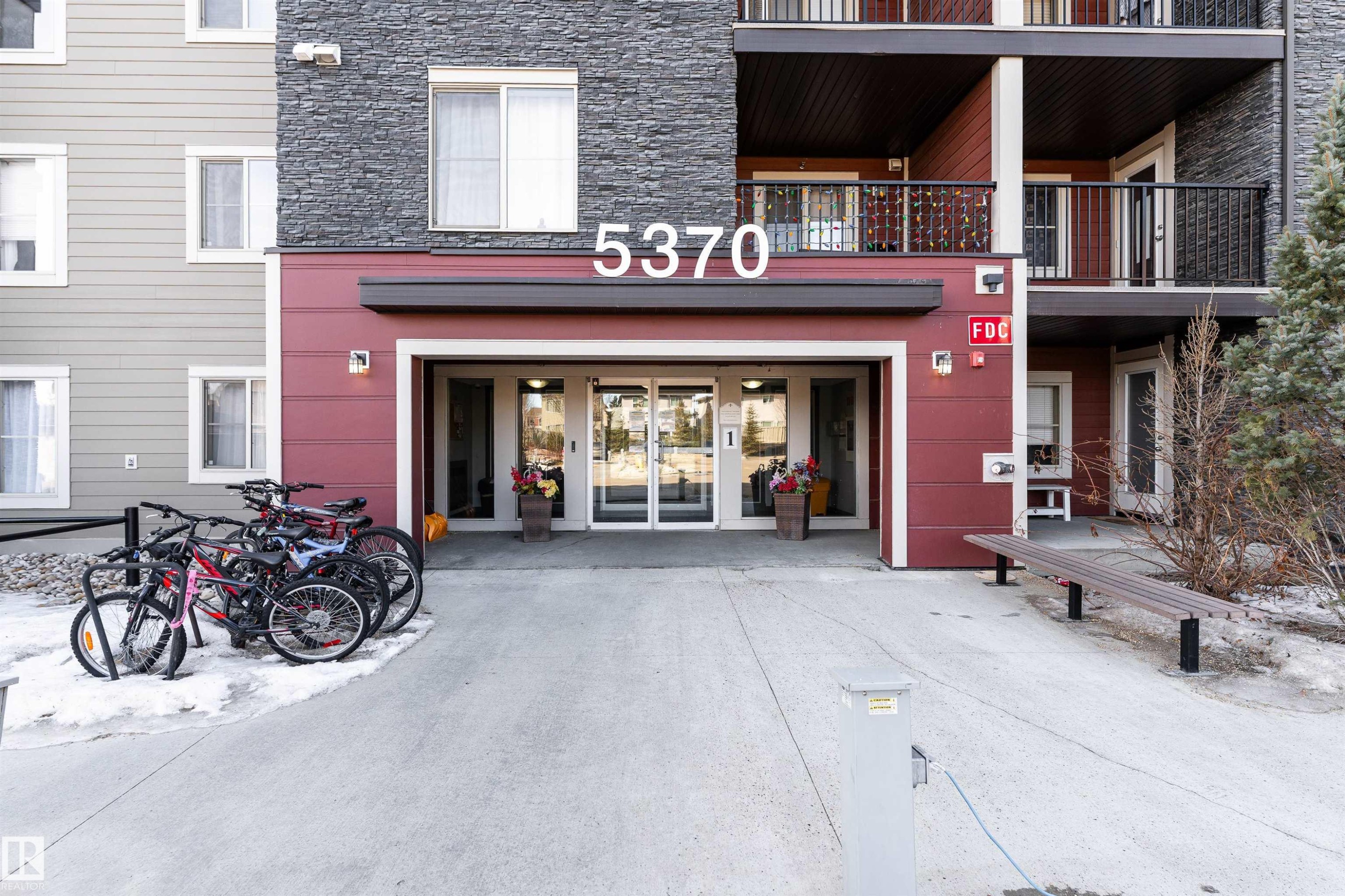 111 5370 Chappelle Road, Edmonton, AB - Outdoor