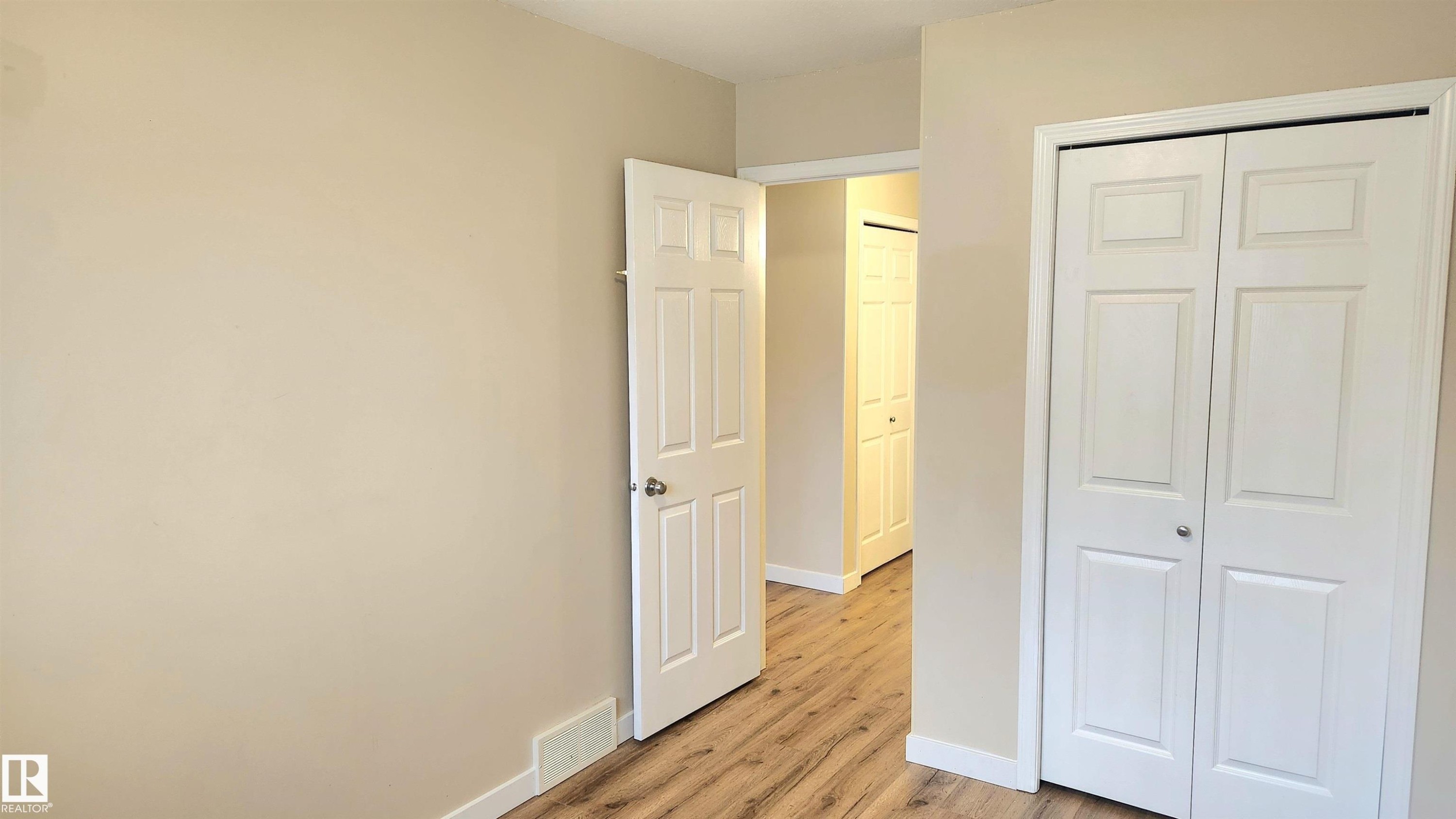 181 230 Edwards Drive, Edmonton, AB - Indoor Photo Showing Other Room