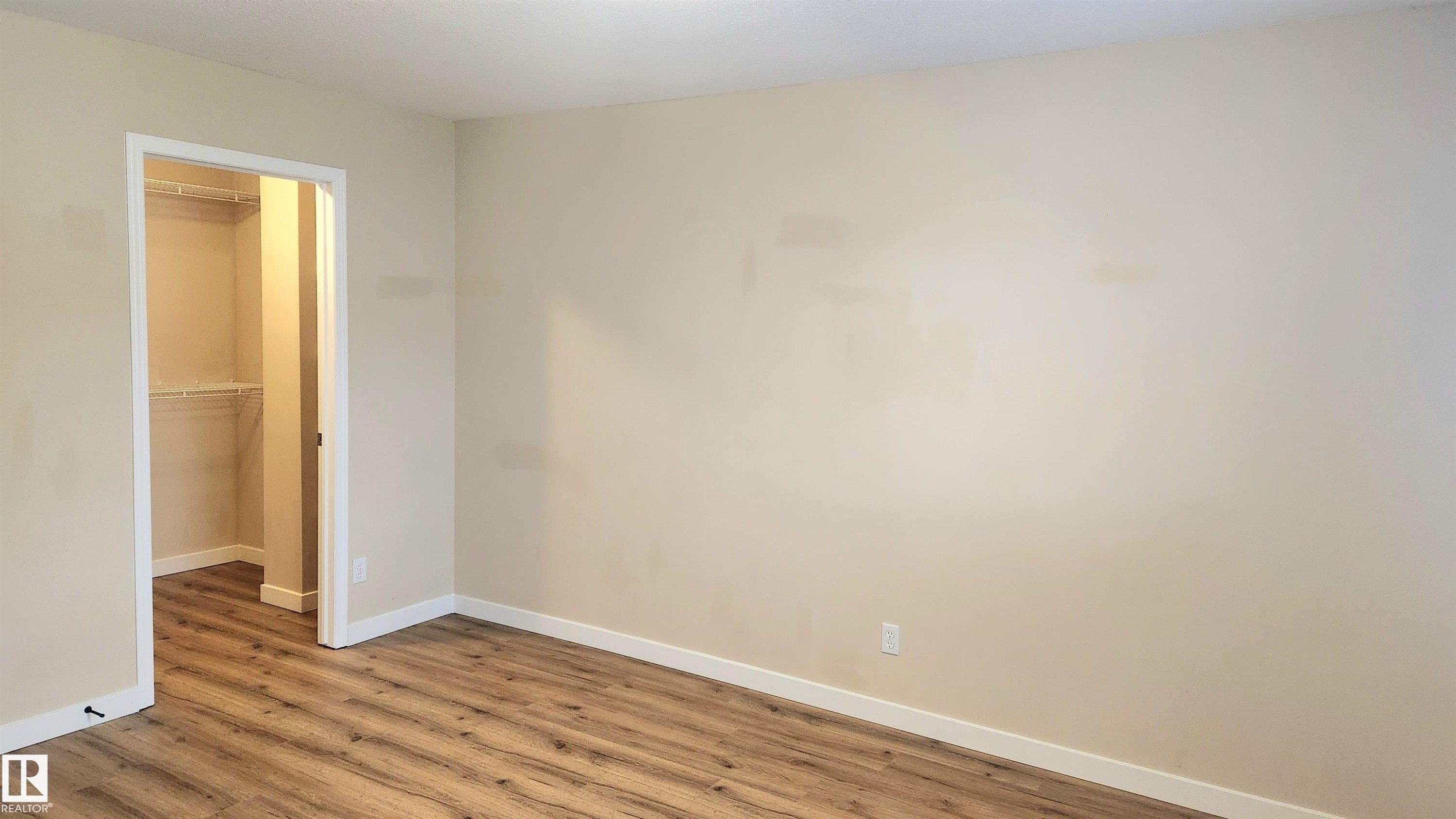 181 230 Edwards Drive, Edmonton, AB - Indoor Photo Showing Other Room
