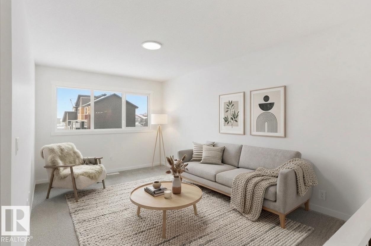 346 172 Avenue, Edmonton, AB - Indoor Photo Showing Living Room