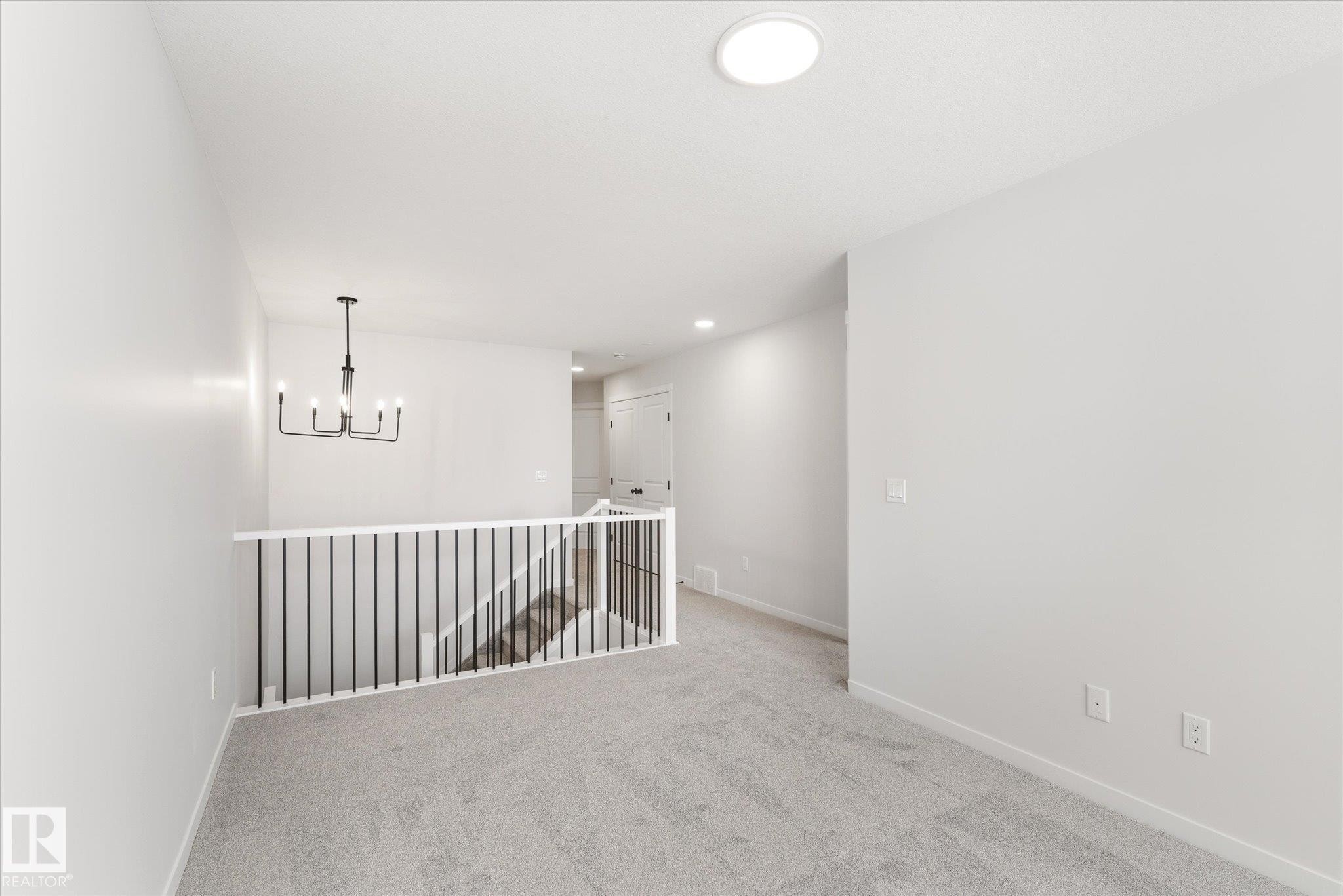 346 172 Avenue, Edmonton, AB - Indoor Photo Showing Other Room