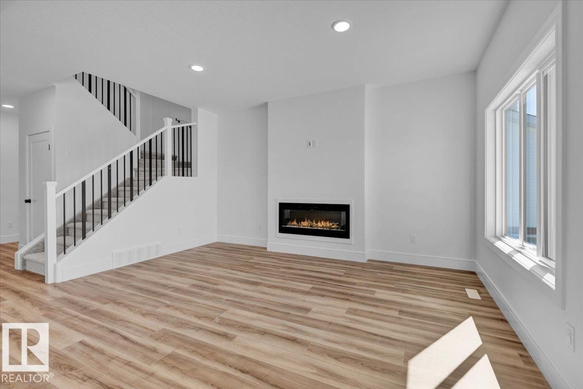 70 Sumac Close, Fort Saskatchewan, AB - Indoor With Fireplace