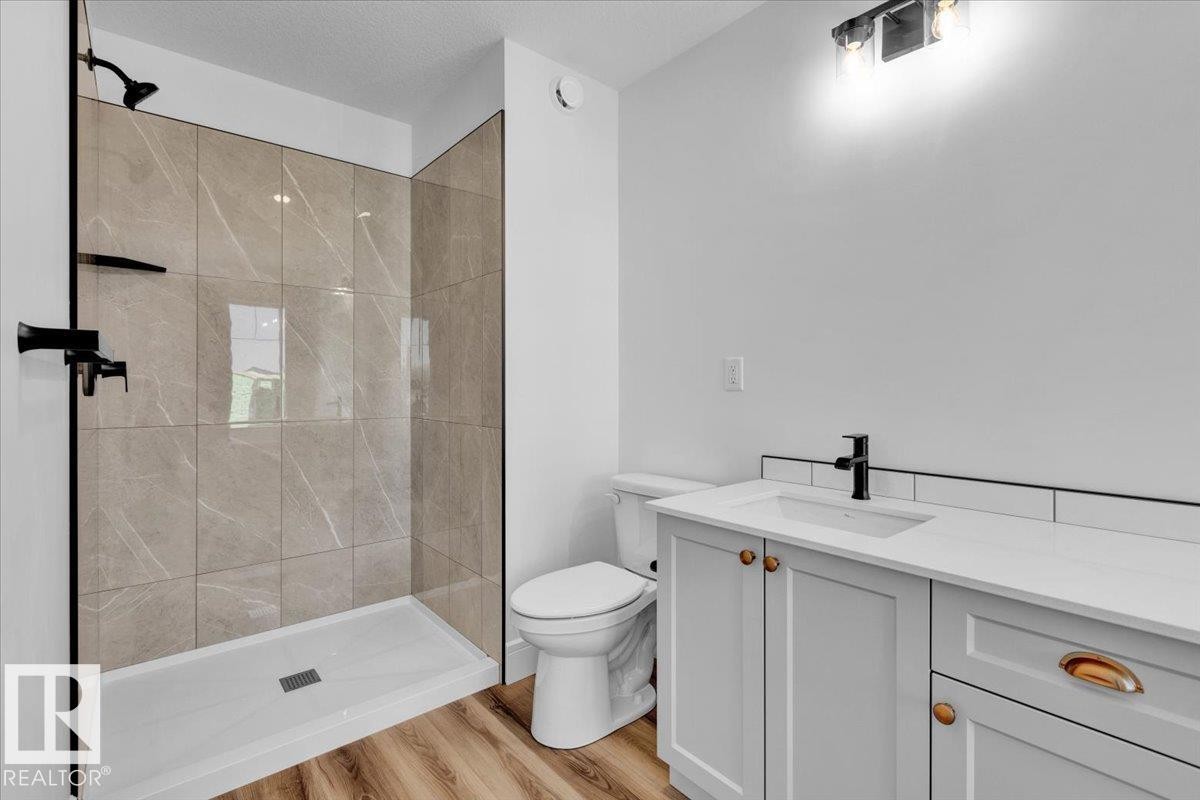 70 Sumac Close, Fort Saskatchewan, AB - Indoor Photo Showing Bathroom