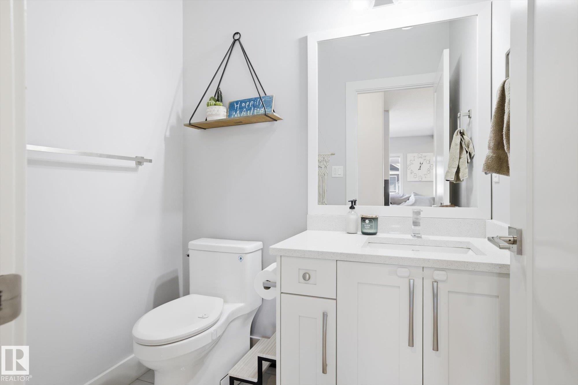 1815 Tanager Close, Edmonton, AB - Indoor Photo Showing Bathroom