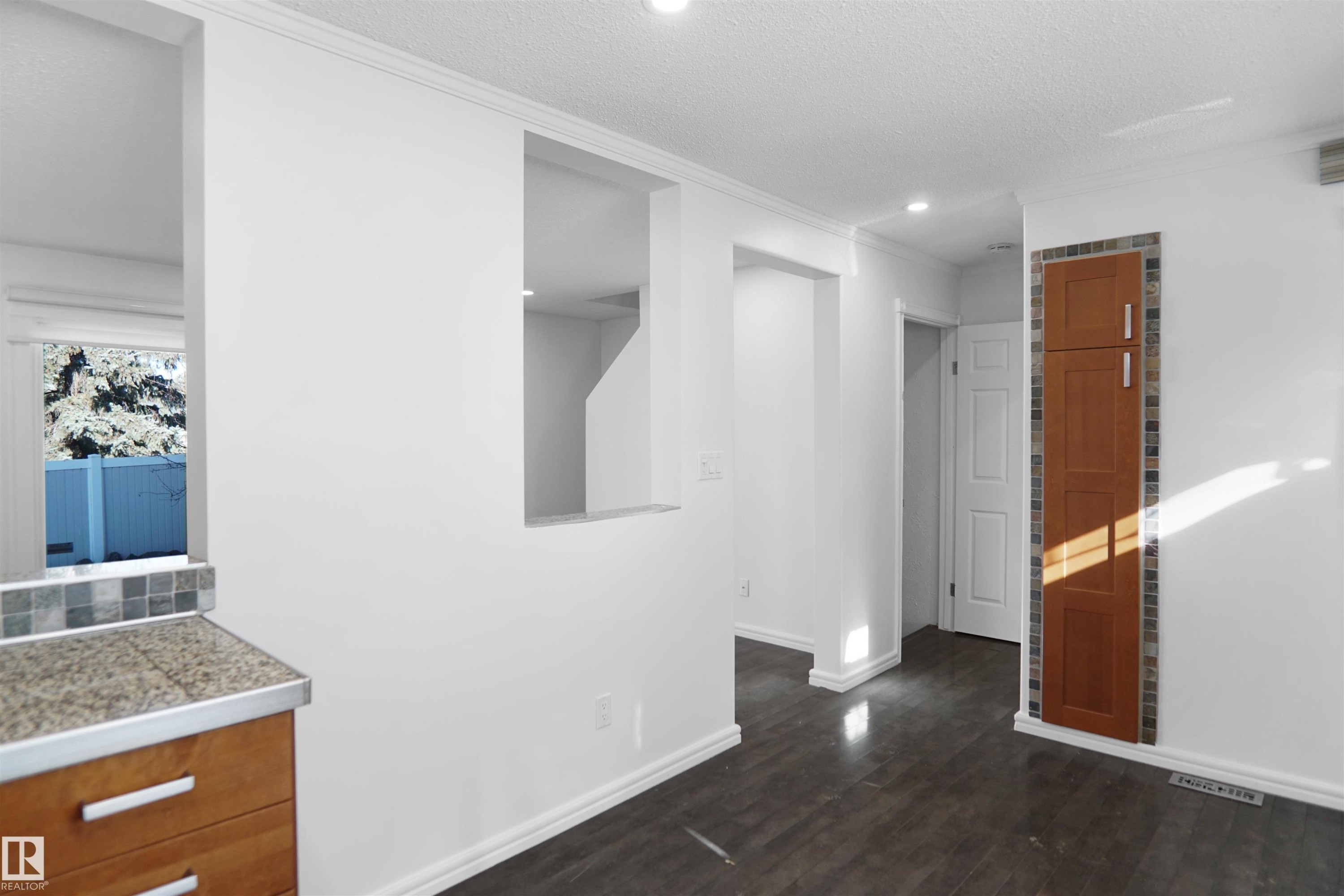 113 Habitat Crescent, Edmonton, AB - Indoor Photo Showing Other Room