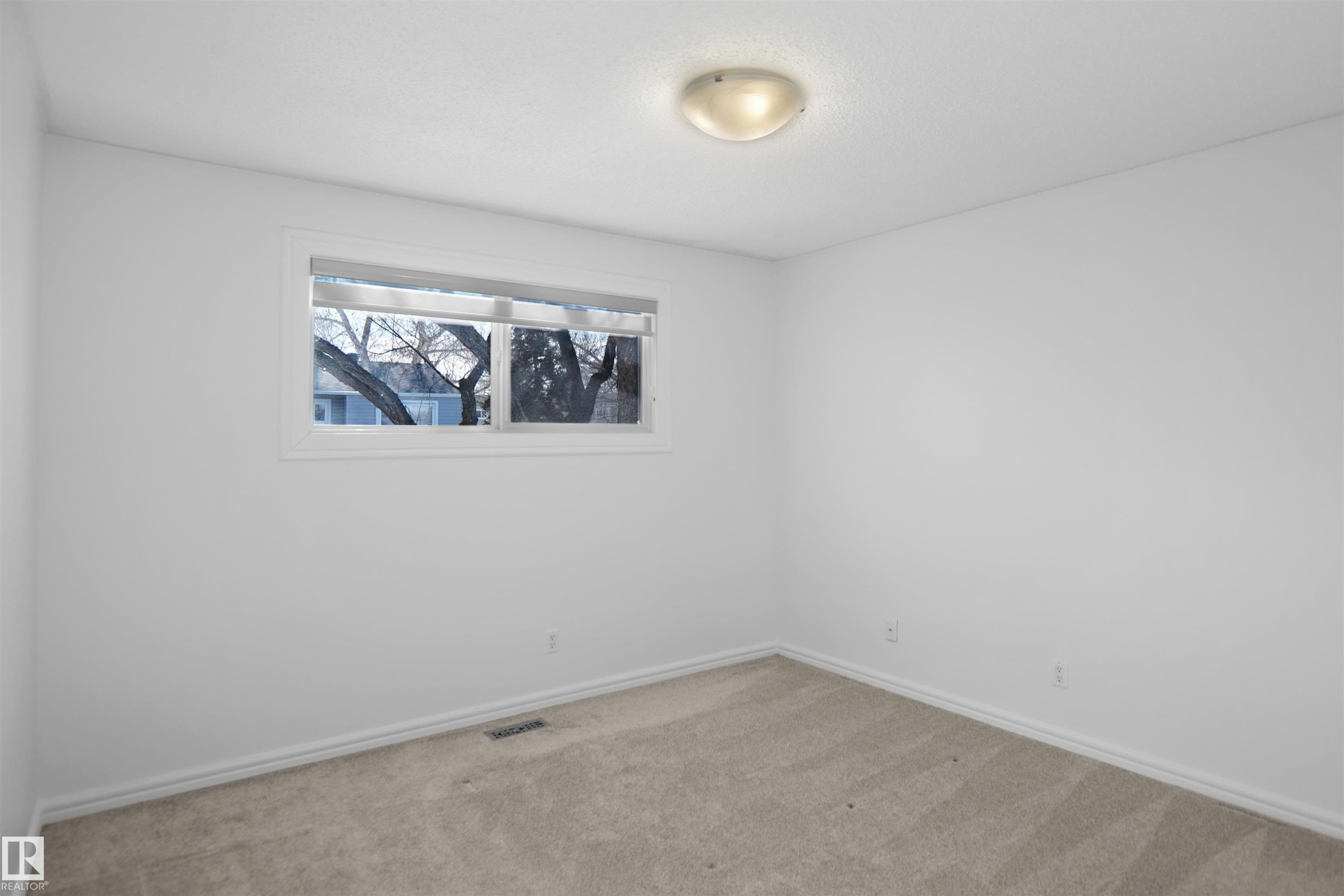 113 Habitat Crescent, Edmonton, AB - Indoor Photo Showing Other Room