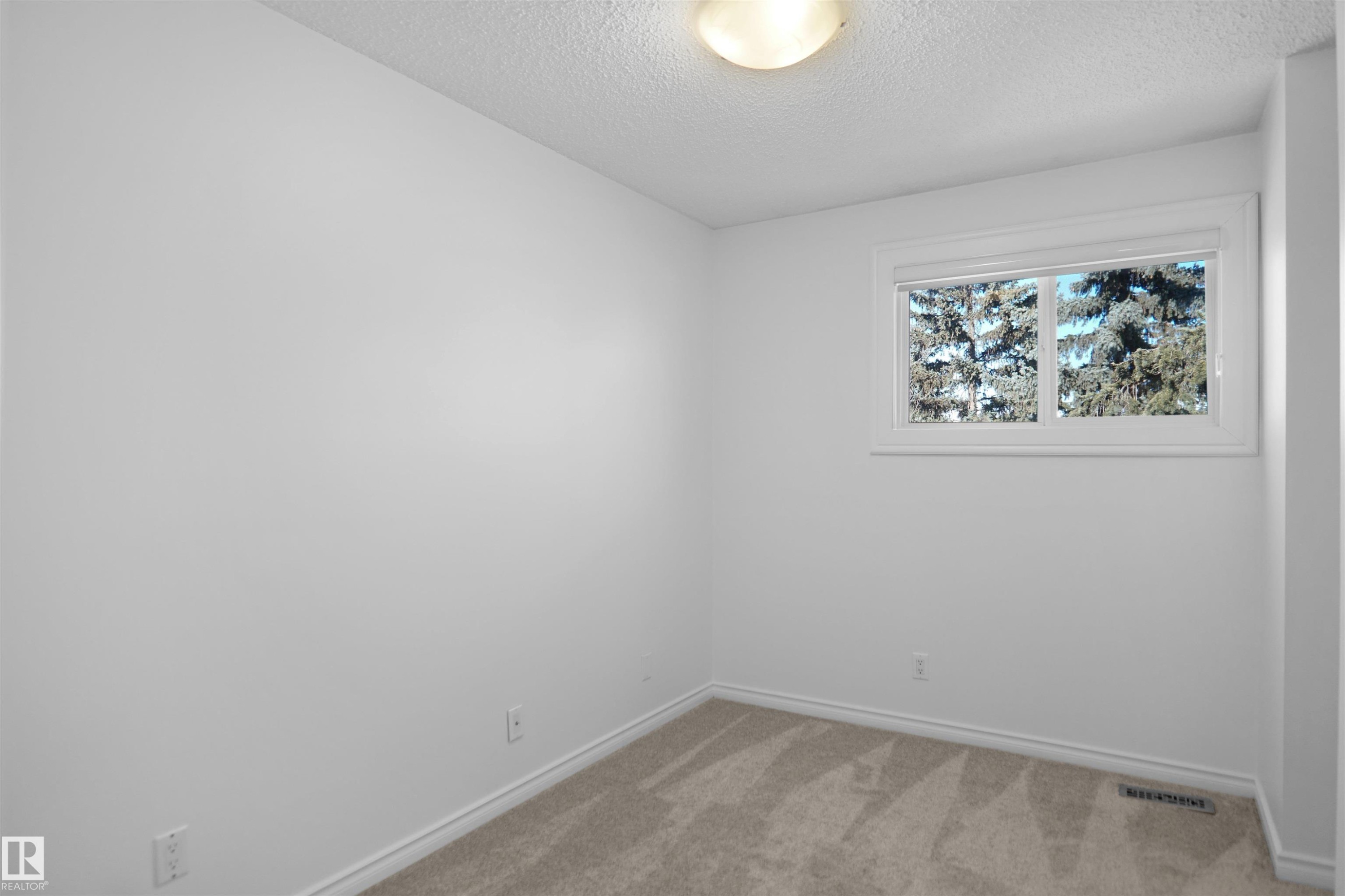 113 Habitat Crescent, Edmonton, AB - Indoor Photo Showing Other Room