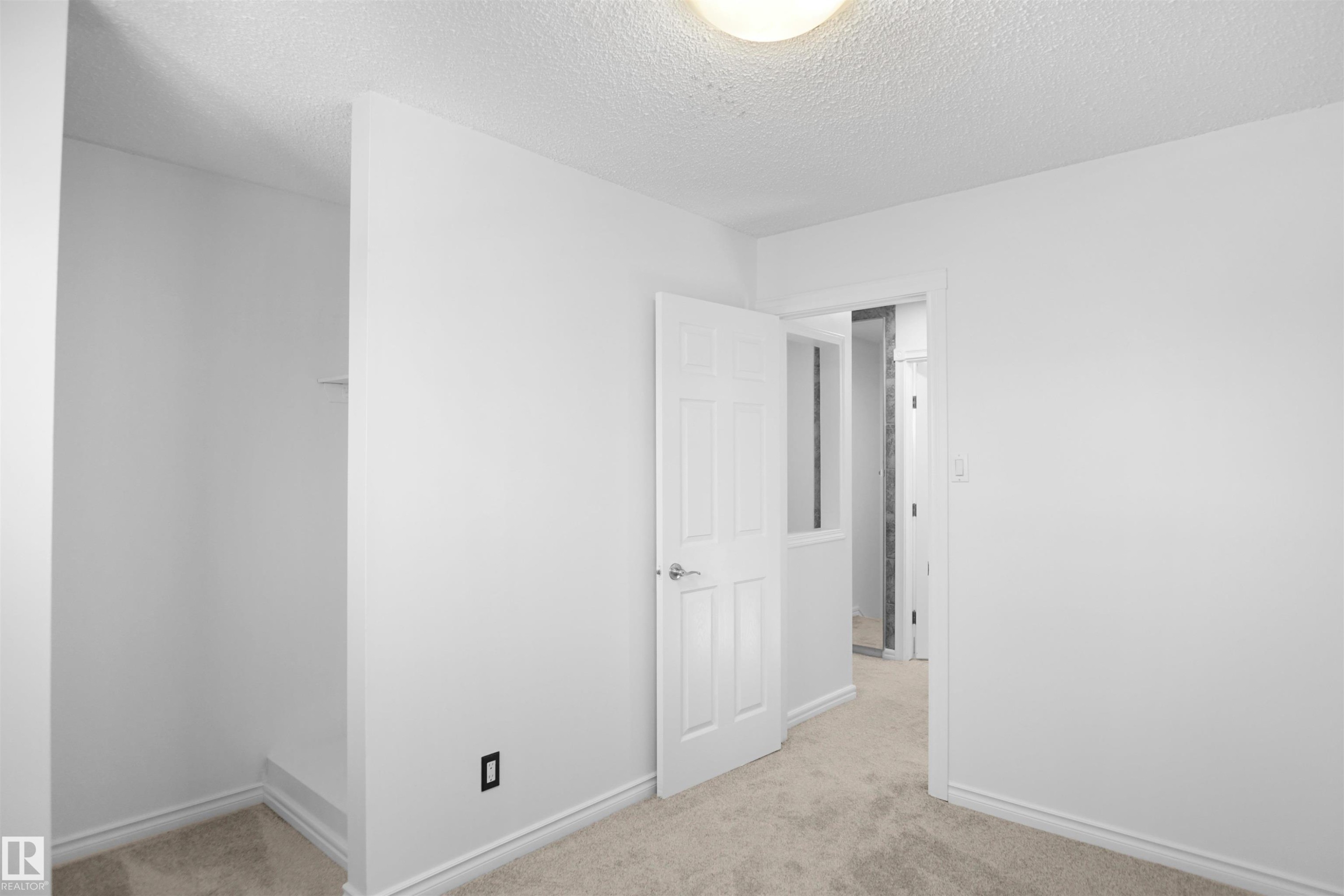 113 Habitat Crescent, Edmonton, AB - Indoor Photo Showing Other Room