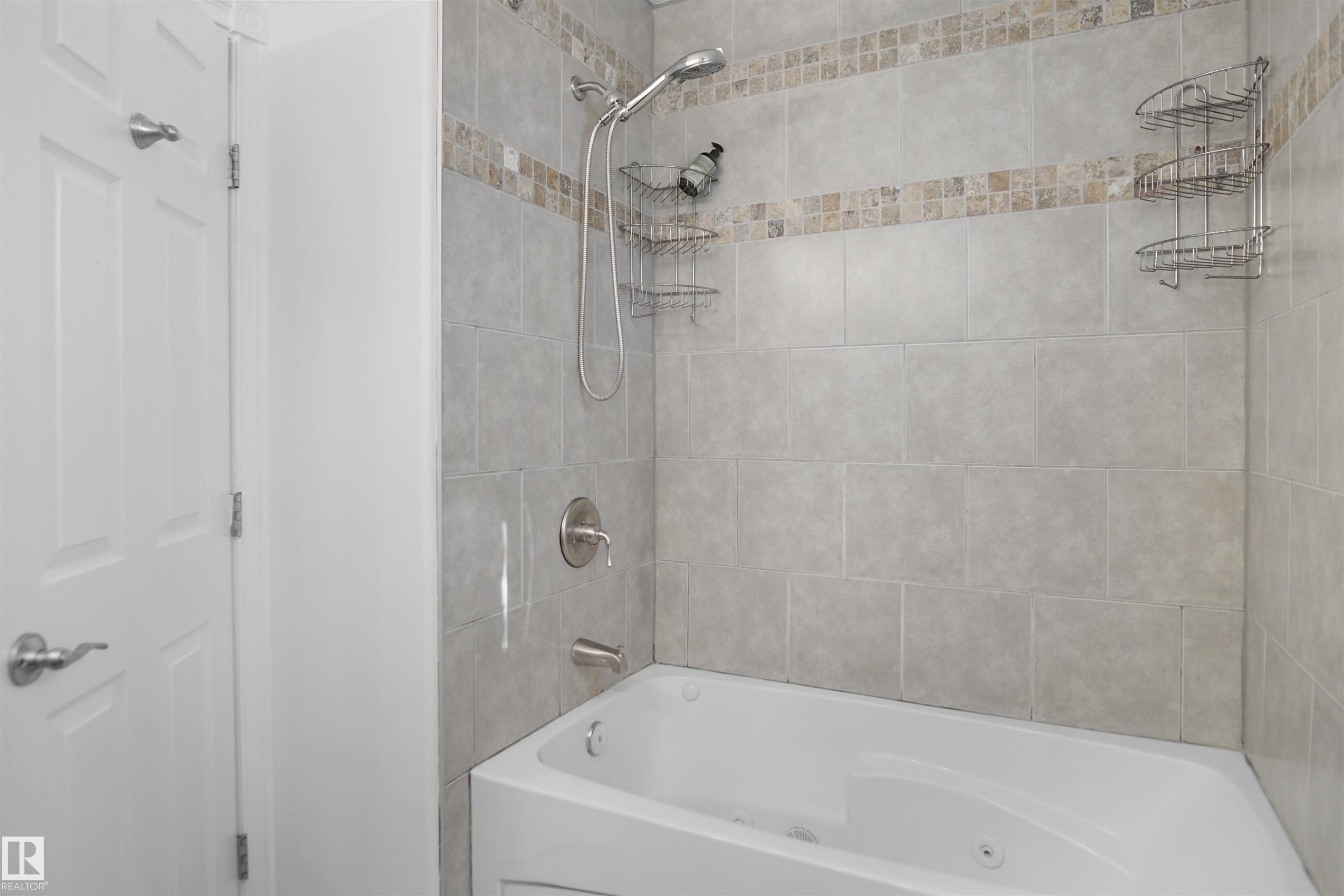 113 Habitat Crescent, Edmonton, AB - Indoor Photo Showing Bathroom