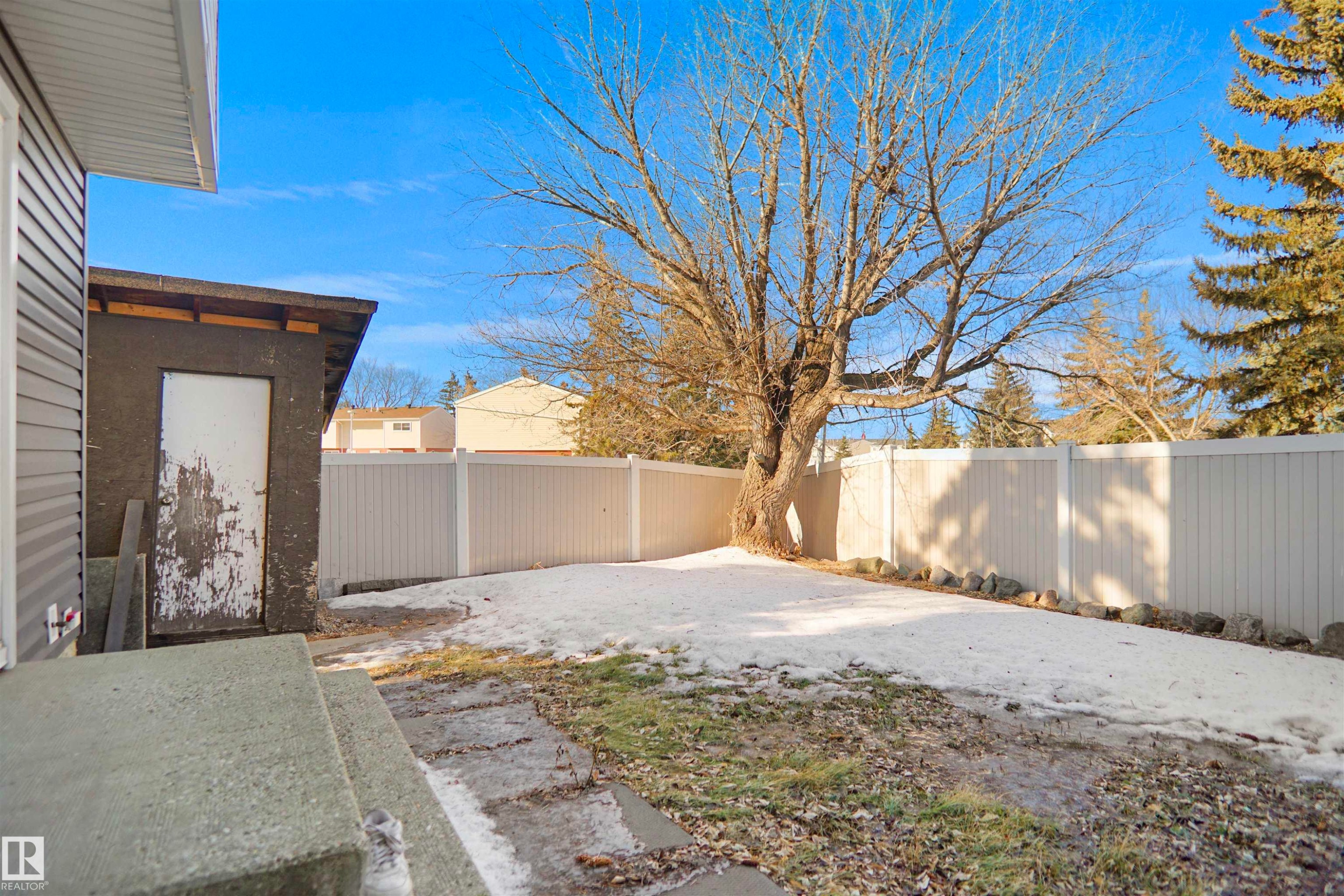 113 Habitat Crescent, Edmonton, AB - Outdoor