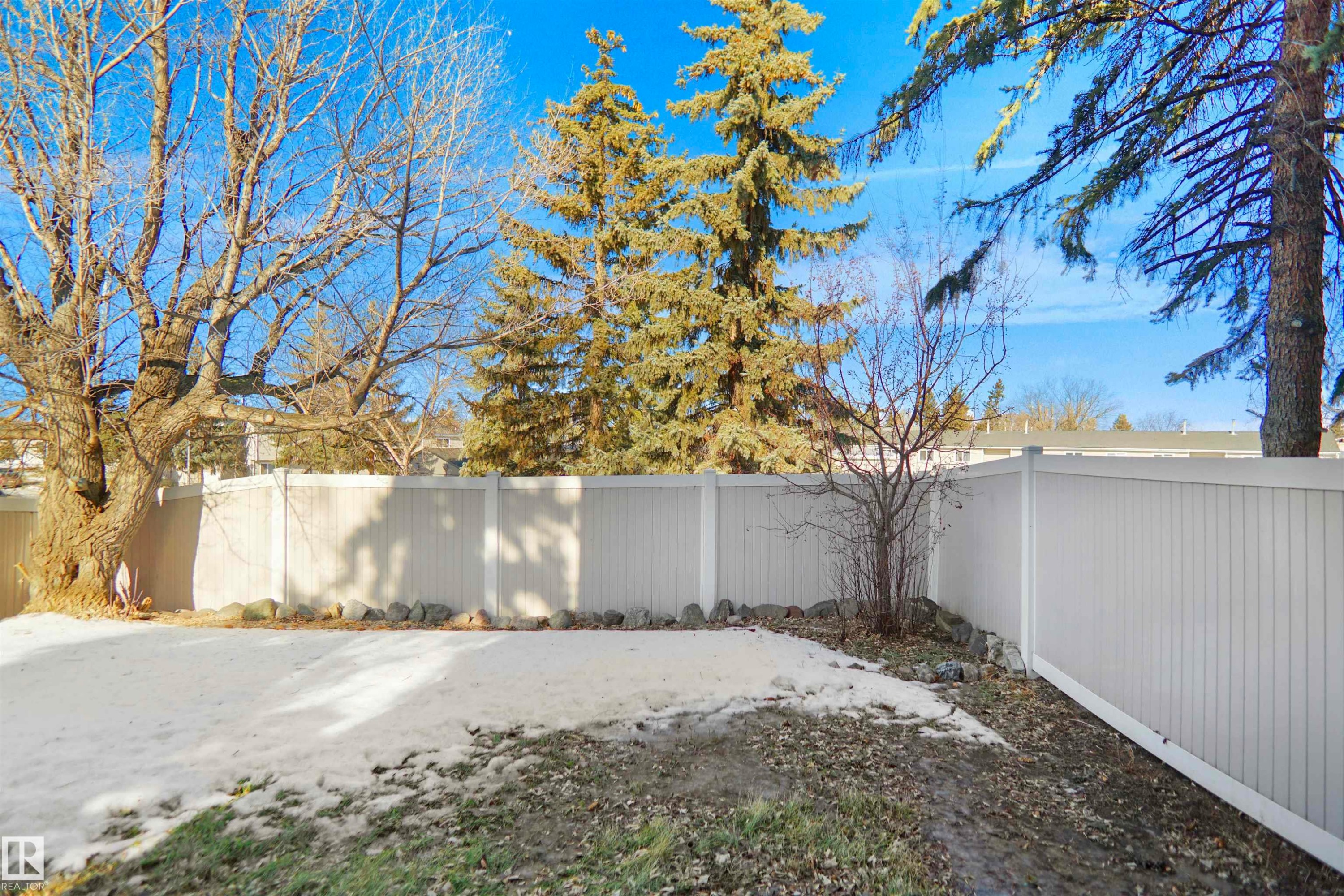 113 Habitat Crescent, Edmonton, AB - Outdoor