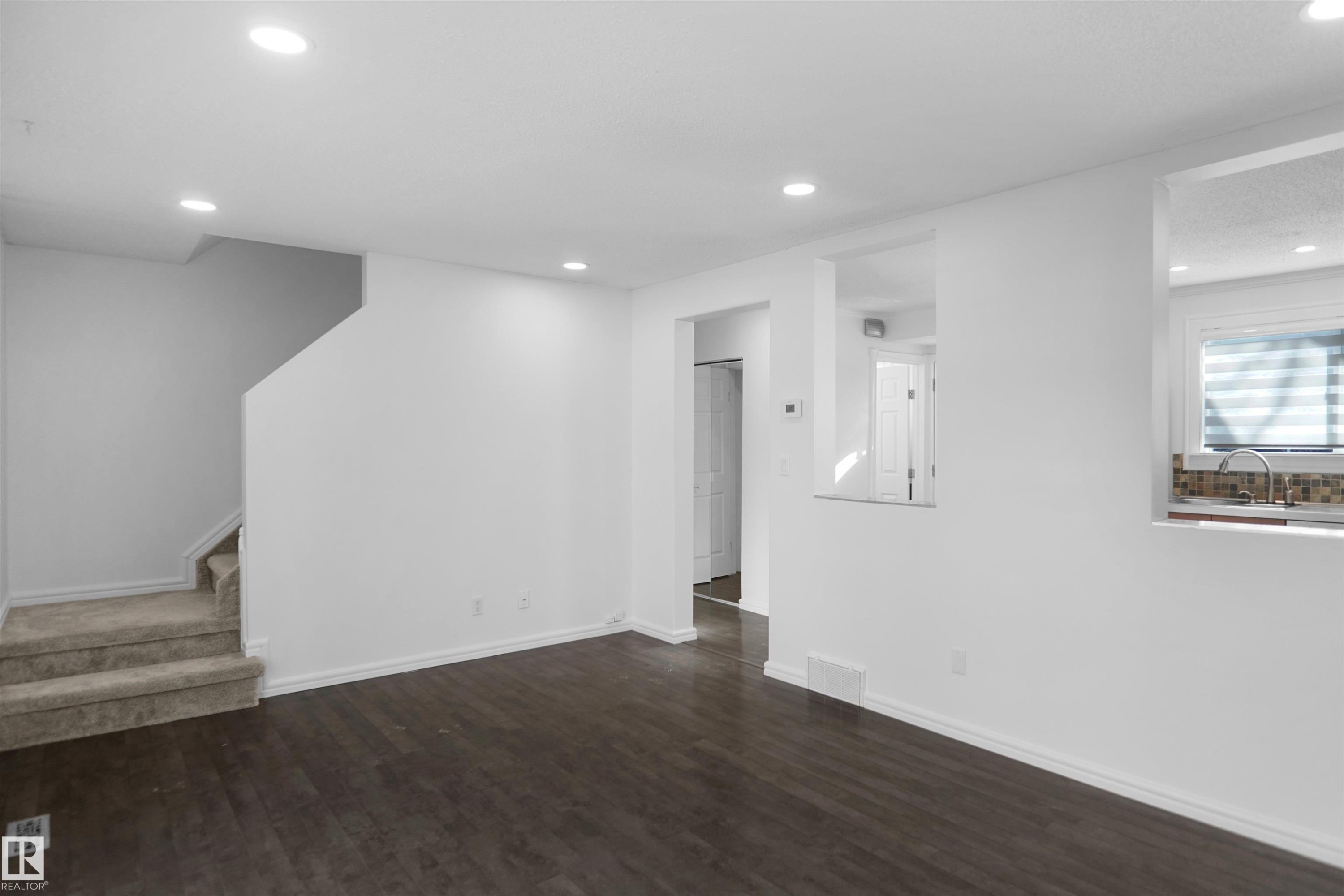 113 Habitat Crescent, Edmonton, AB - Indoor Photo Showing Other Room