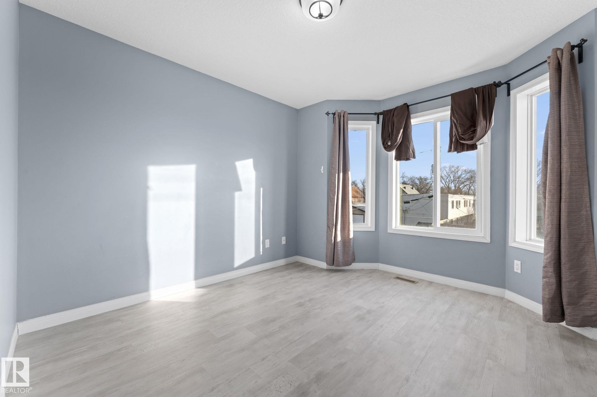 12713 116 Street, Edmonton, AB - Indoor Photo Showing Other Room