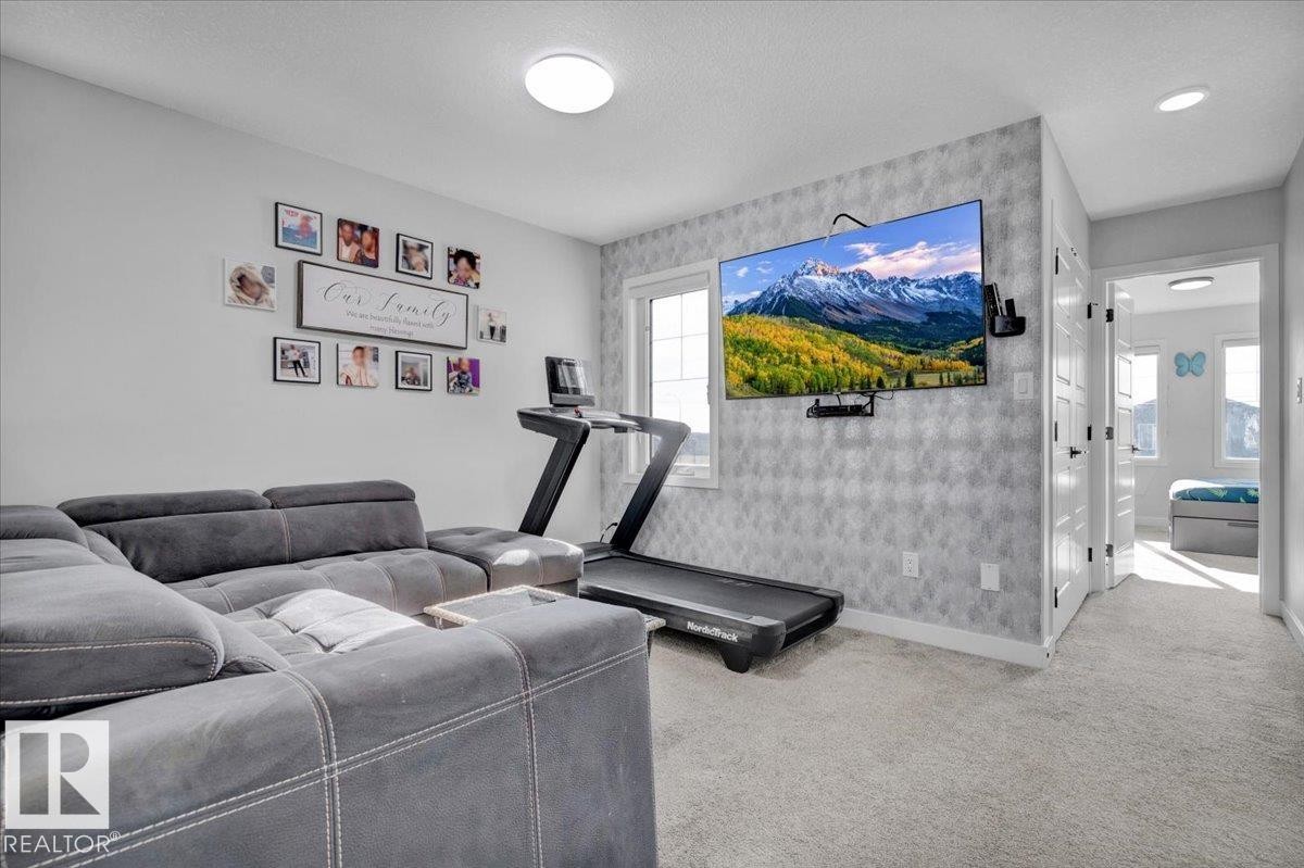 3024 200 Street, Edmonton, AB - Indoor Photo Showing Other Room