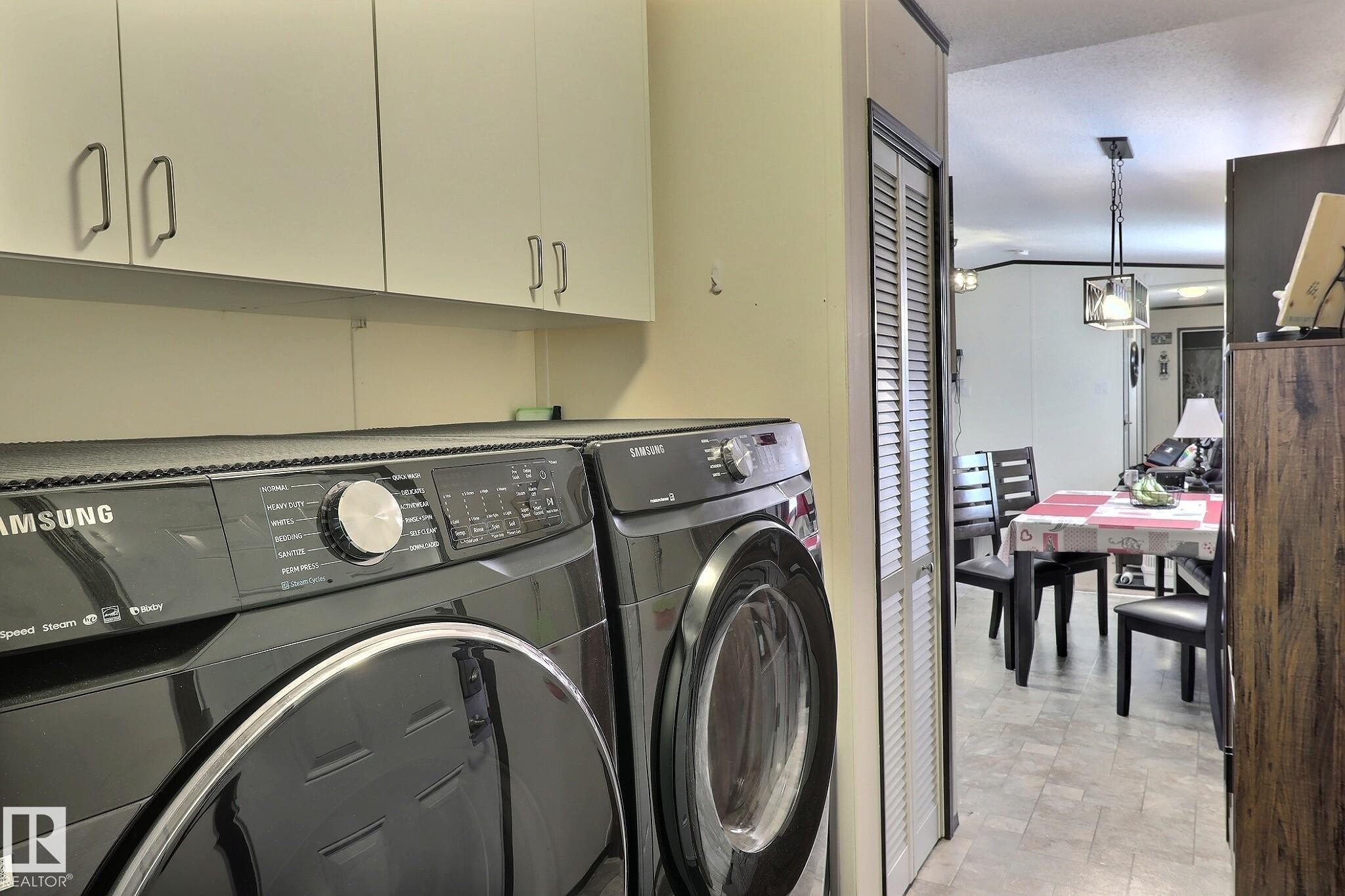 307 Evergreen Park, Edmonton, AB - Indoor Photo Showing Laundry Room