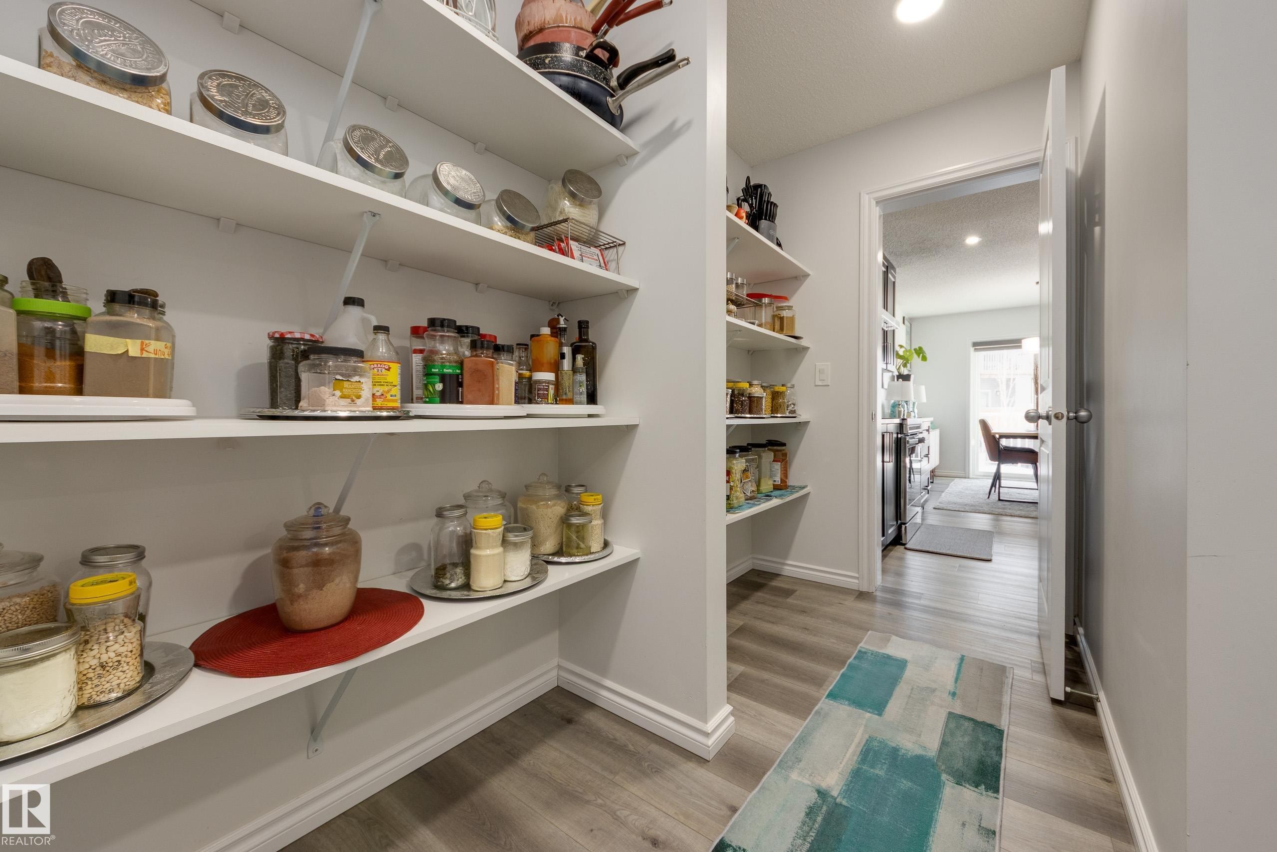 5112 Lark Crescent, Edmonton, AB - Indoor