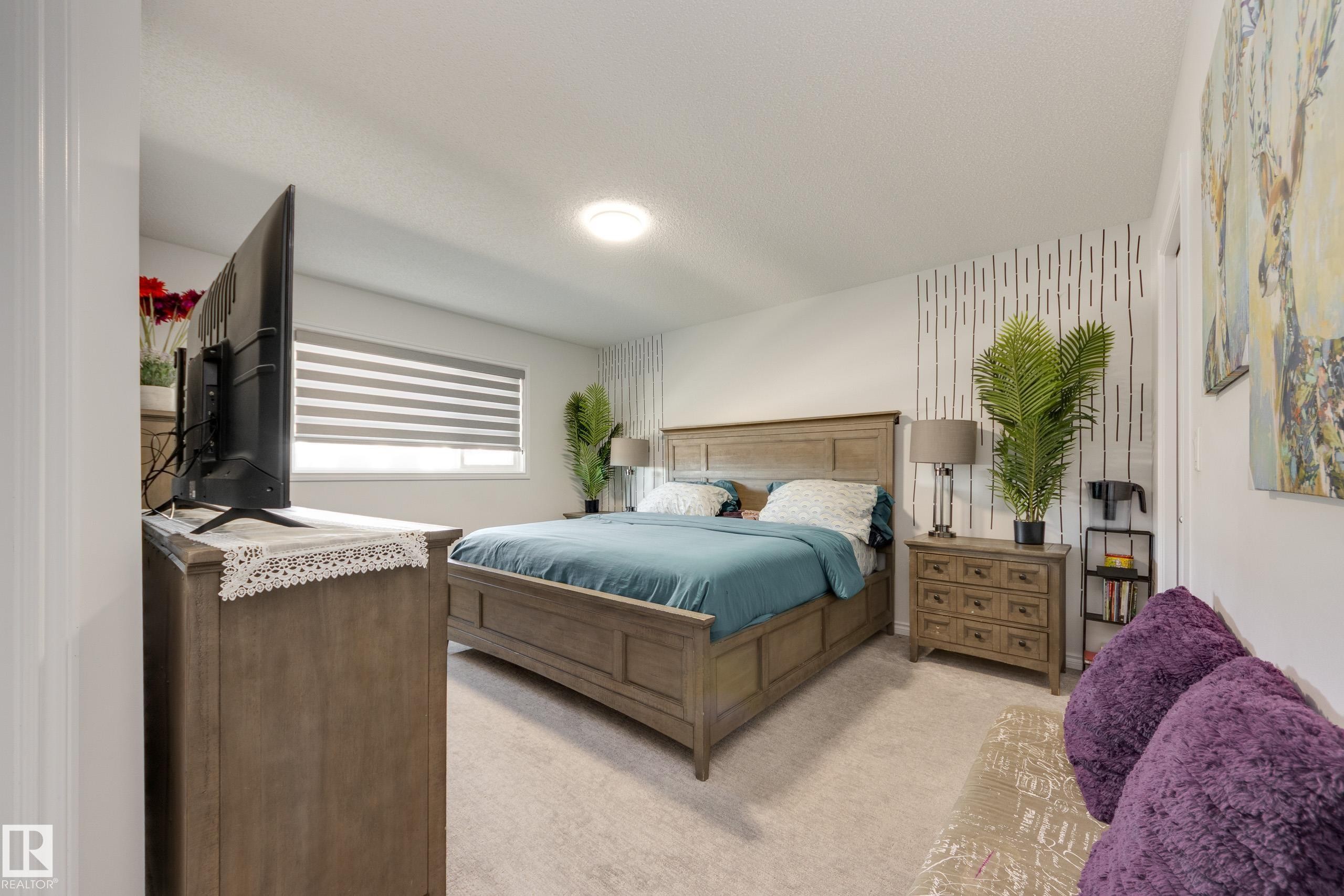 5112 Lark Crescent, Edmonton, AB - Indoor Photo Showing Bedroom