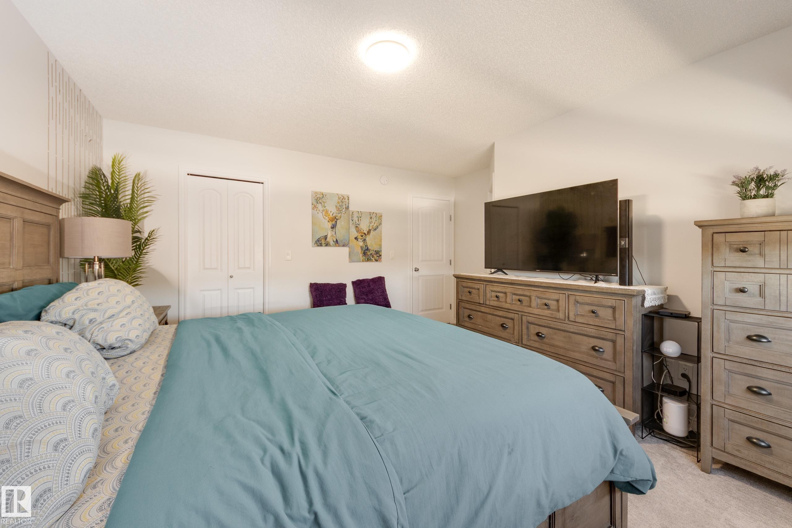 5112 Lark Crescent, Edmonton, AB - Indoor Photo Showing Bedroom