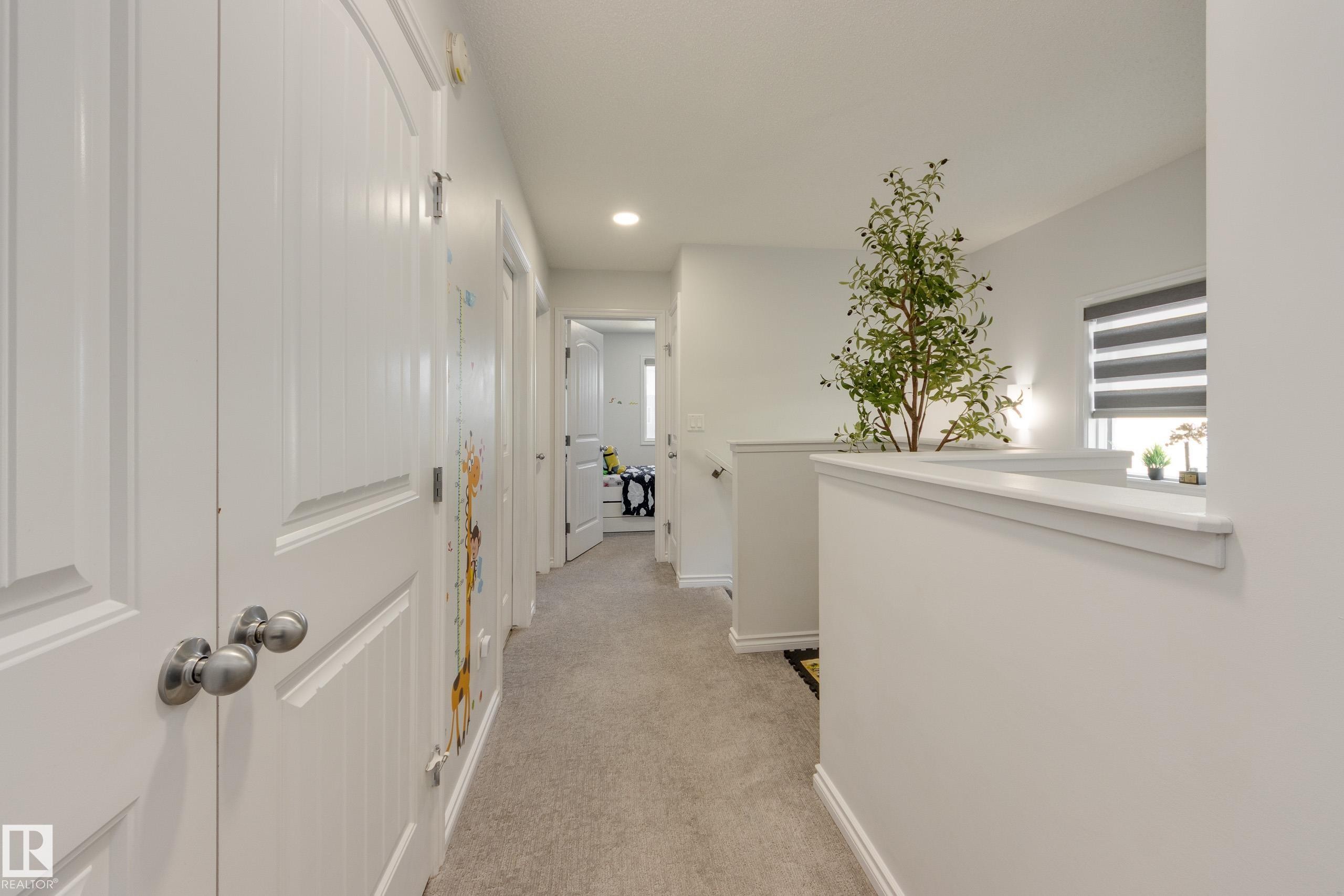 5112 Lark Crescent, Edmonton, AB - Indoor Photo Showing Other Room