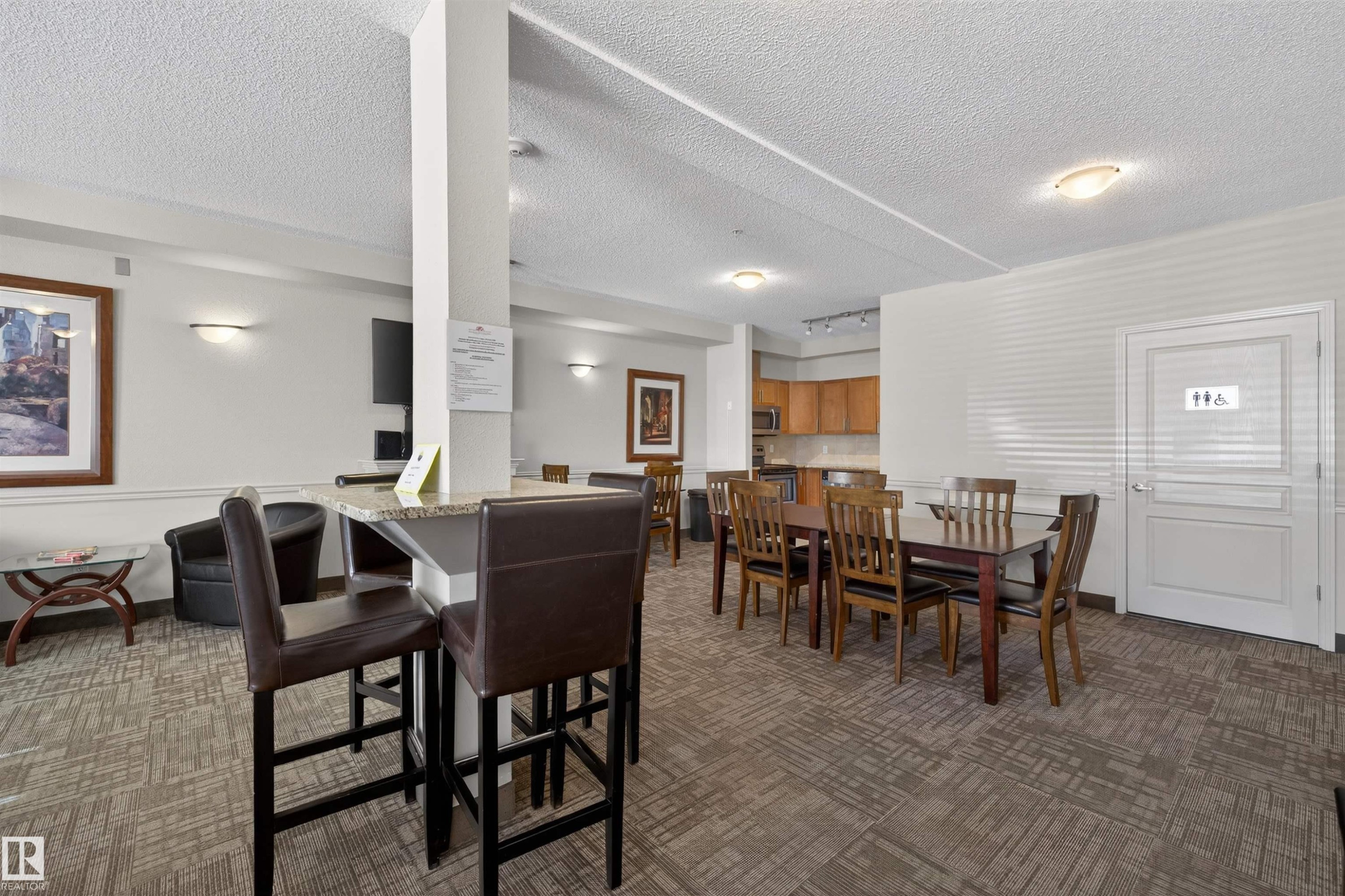 103 2035 Grantham Crest, Edmonton, AB - Indoor Photo Showing Dining Room