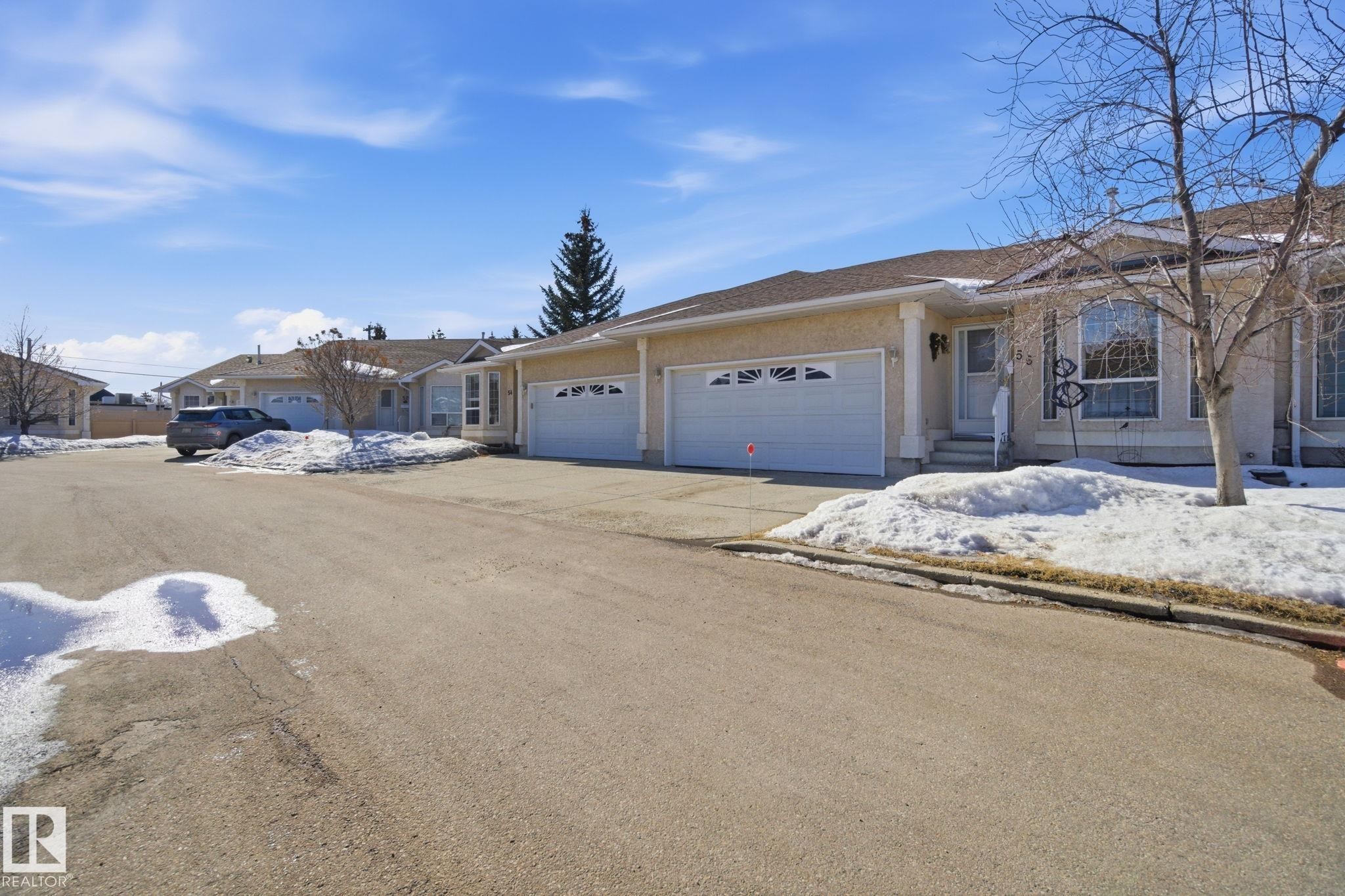 56 13320 124St, Edmonton, AB - Outdoor