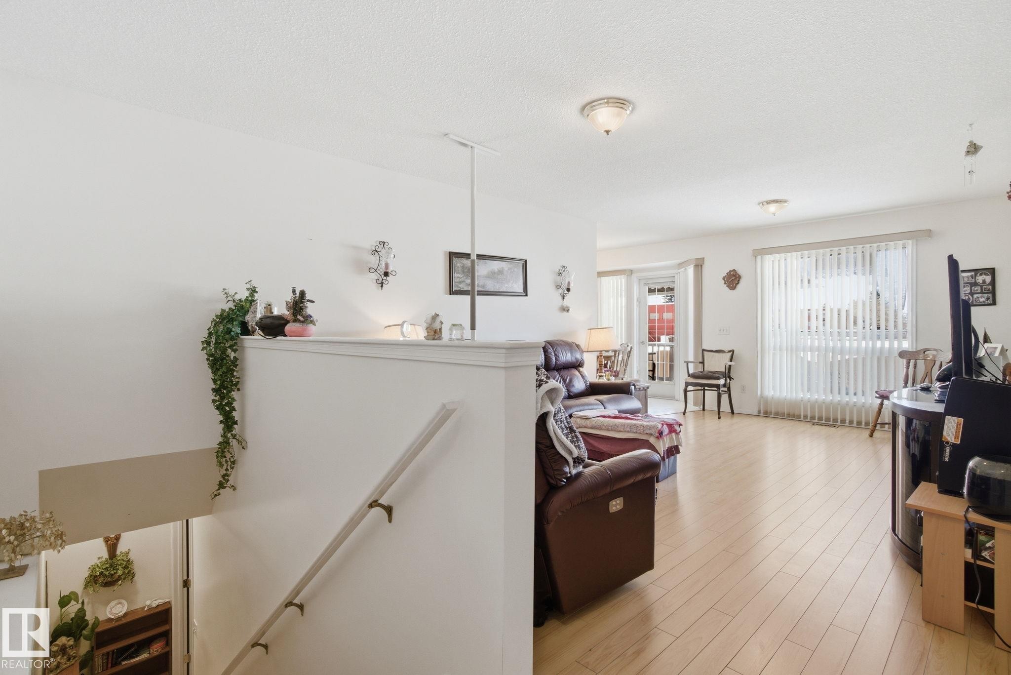 56 13320 124St, Edmonton, AB - Indoor