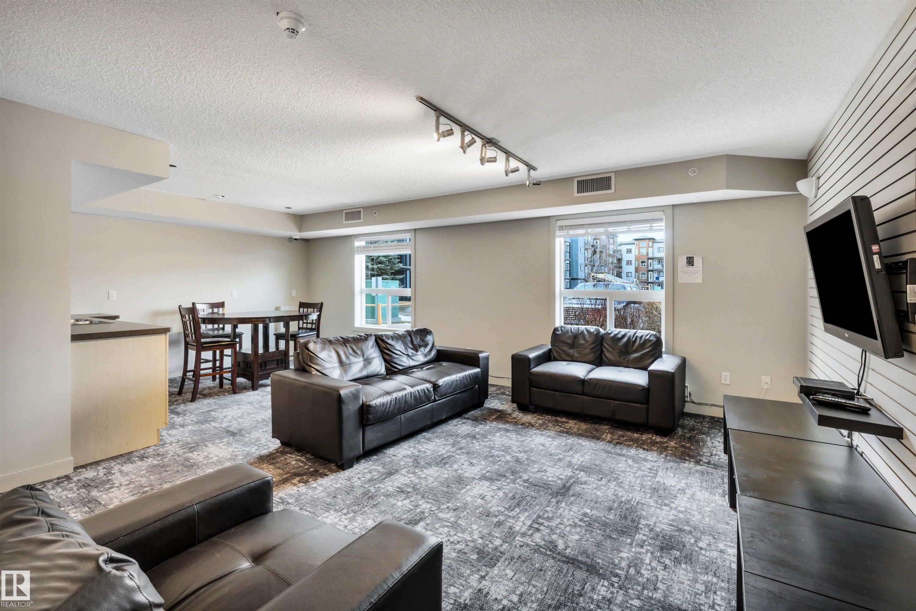 215 392 Silver Berry Road, Edmonton, AB - Indoor Photo Showing Living Room