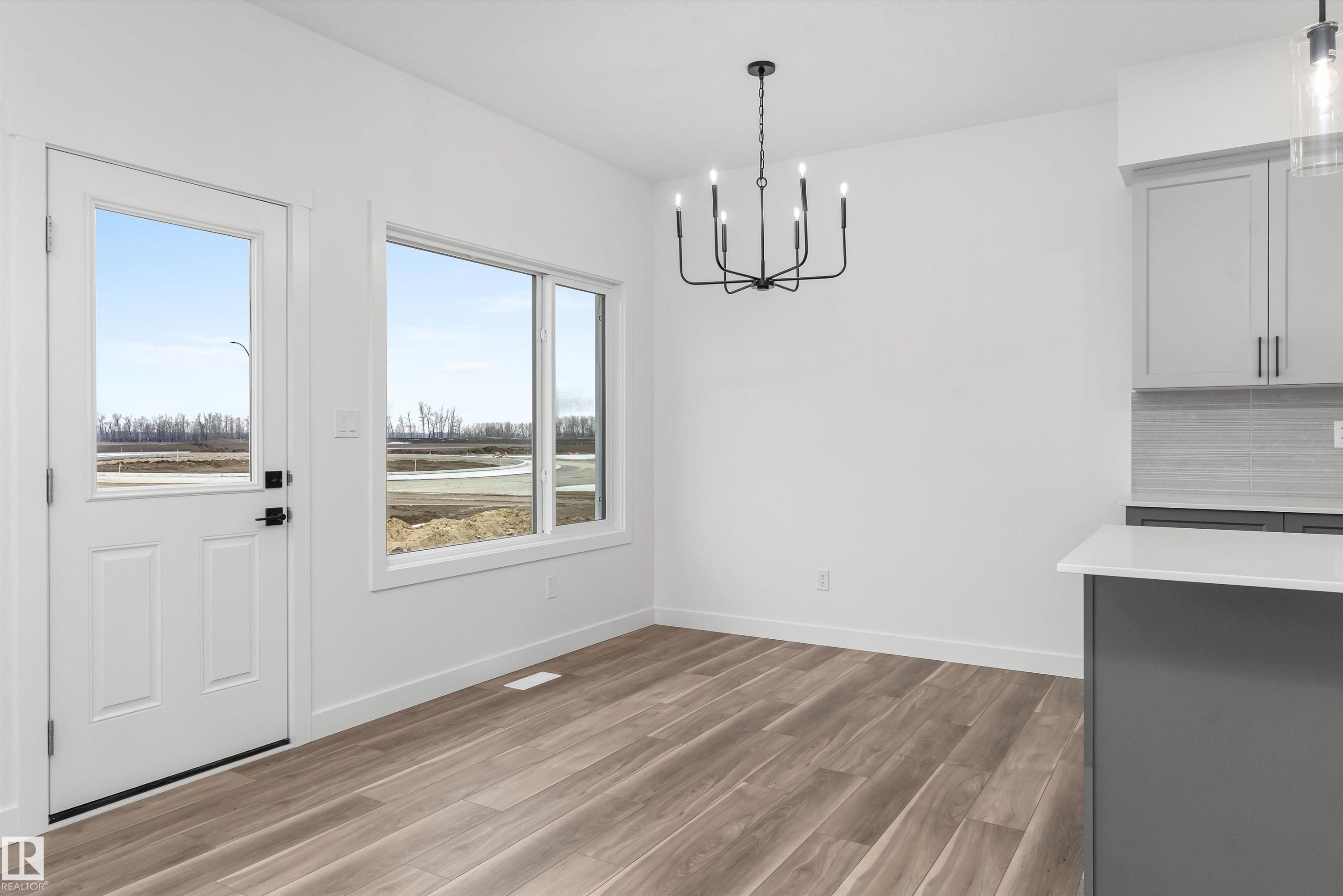 19131 20 Avenue, Edmonton, AB - Indoor Photo Showing Other Room
