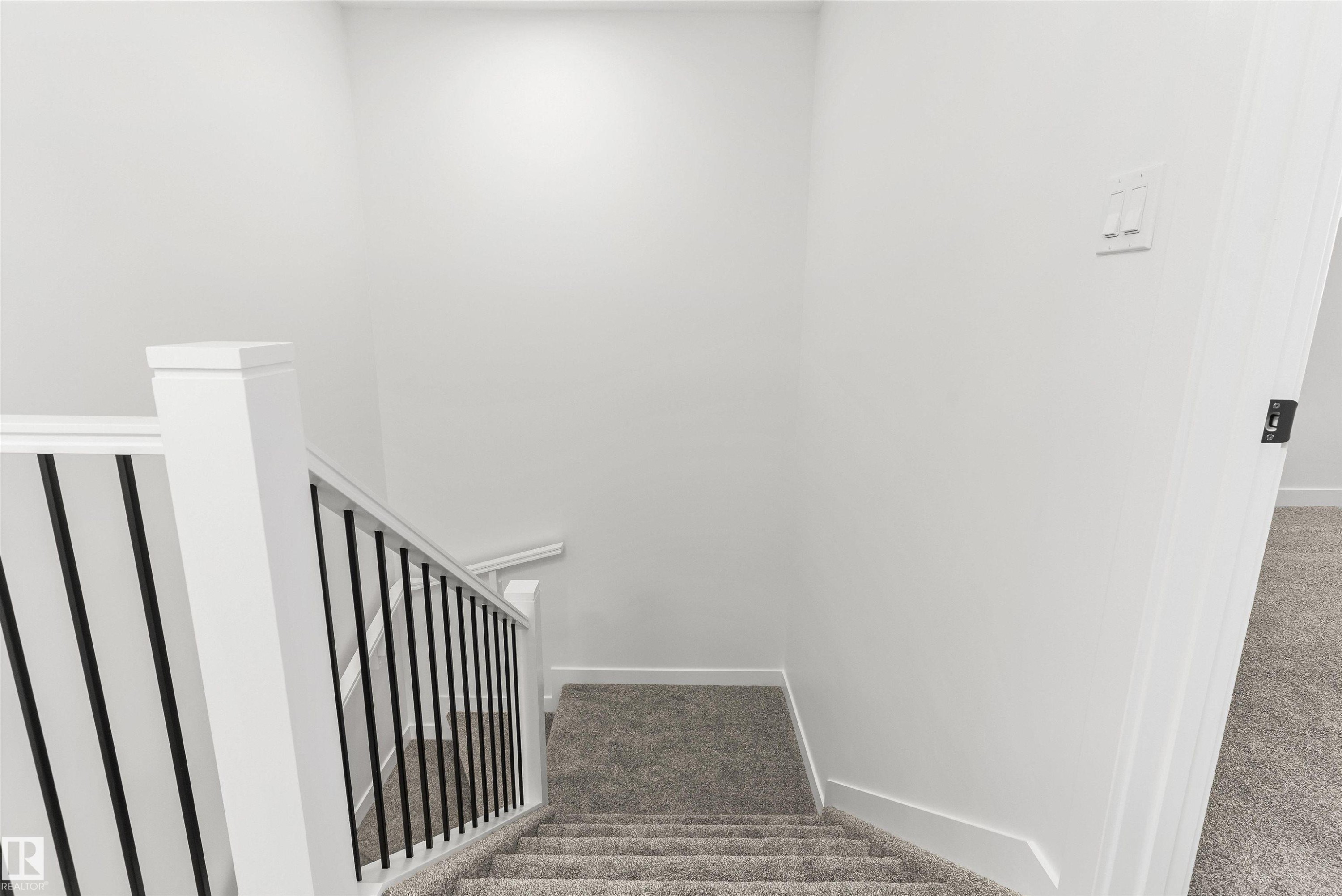 19131 20 Avenue, Edmonton, AB - Indoor Photo Showing Other Room