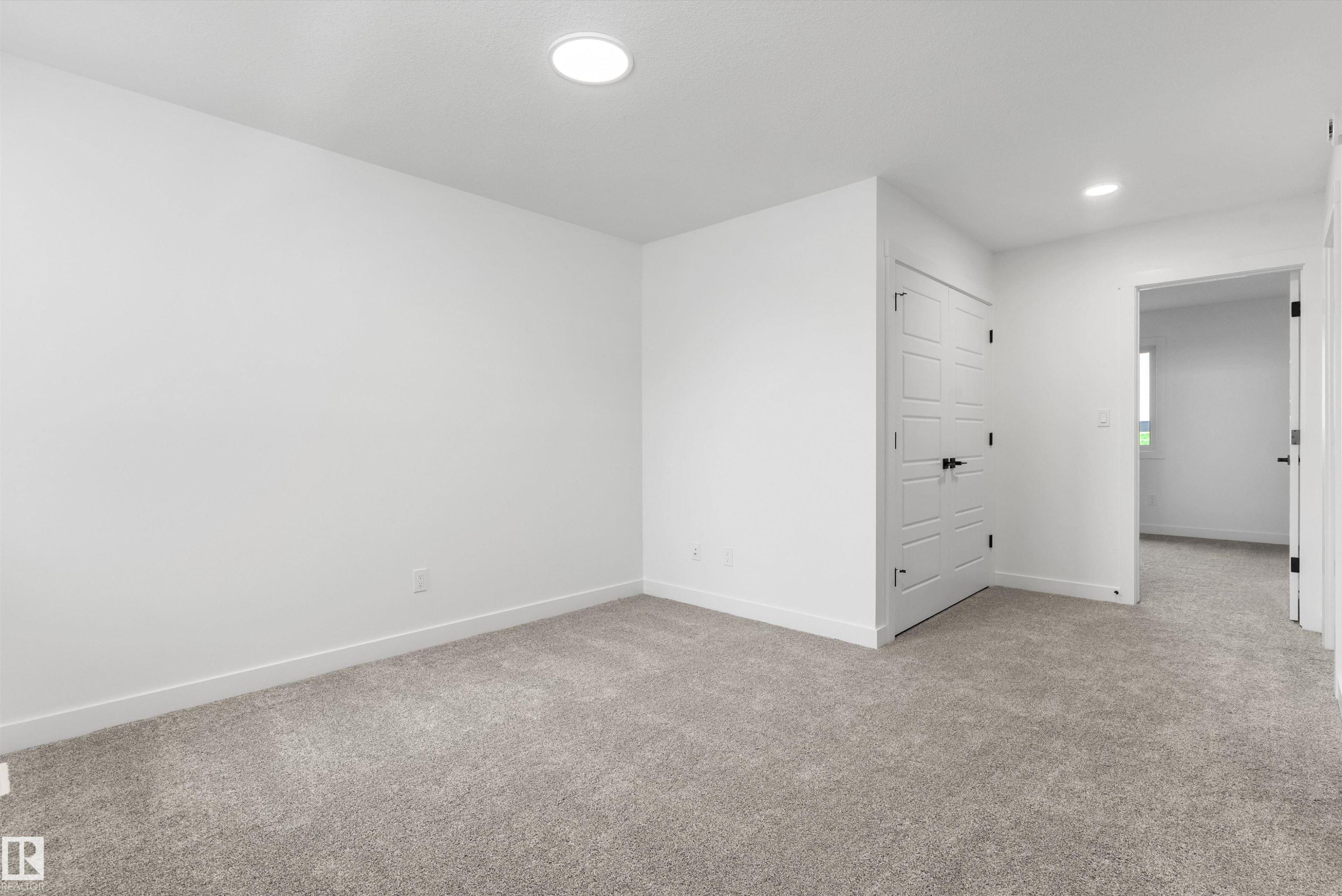 19131 20 Avenue, Edmonton, AB - Indoor Photo Showing Other Room