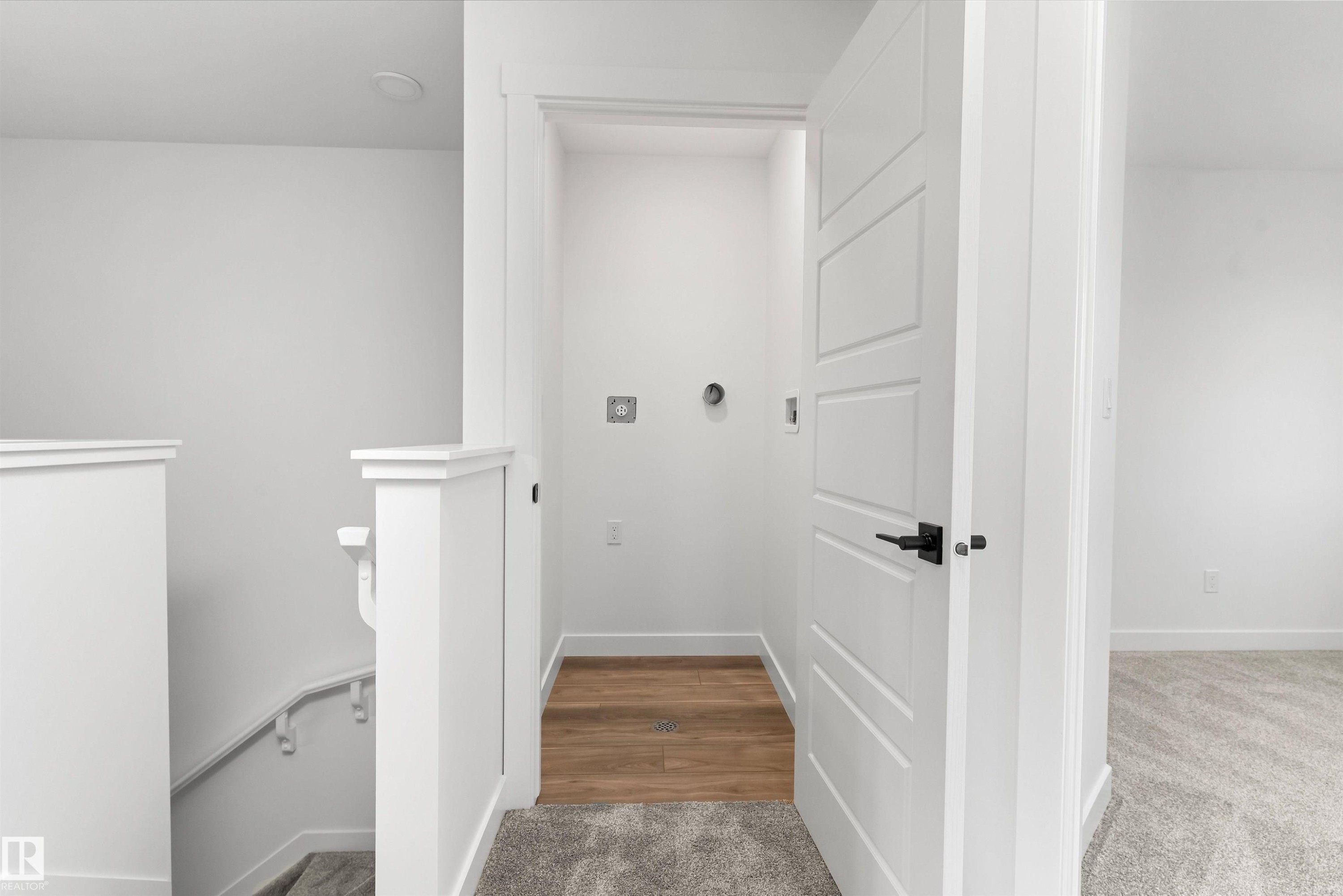 6261 175A Avenue, Edmonton, AB - Indoor Photo Showing Other Room