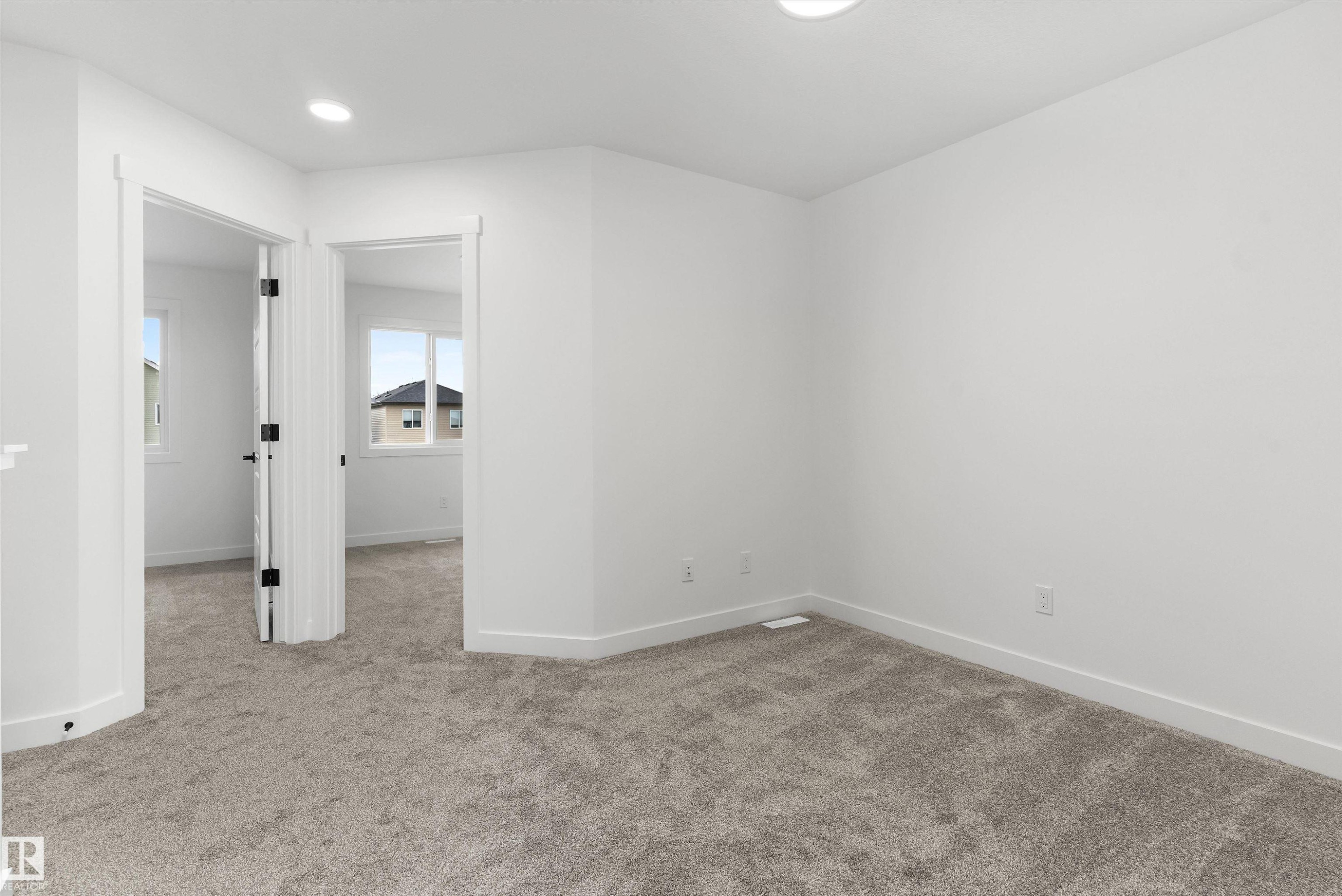 6261 175A Avenue, Edmonton, AB - Indoor Photo Showing Other Room