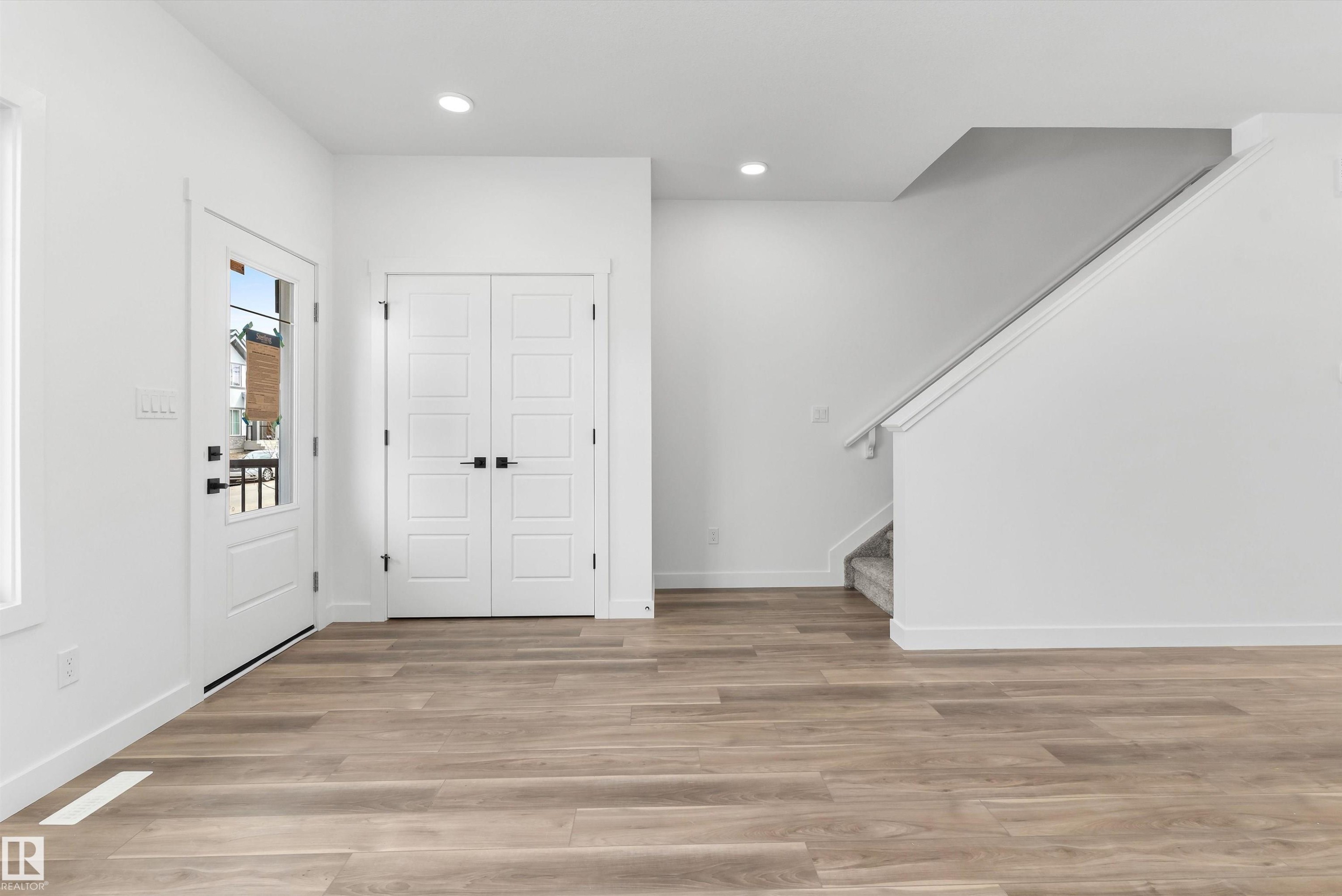 6261 175A Avenue, Edmonton, AB - Indoor Photo Showing Other Room